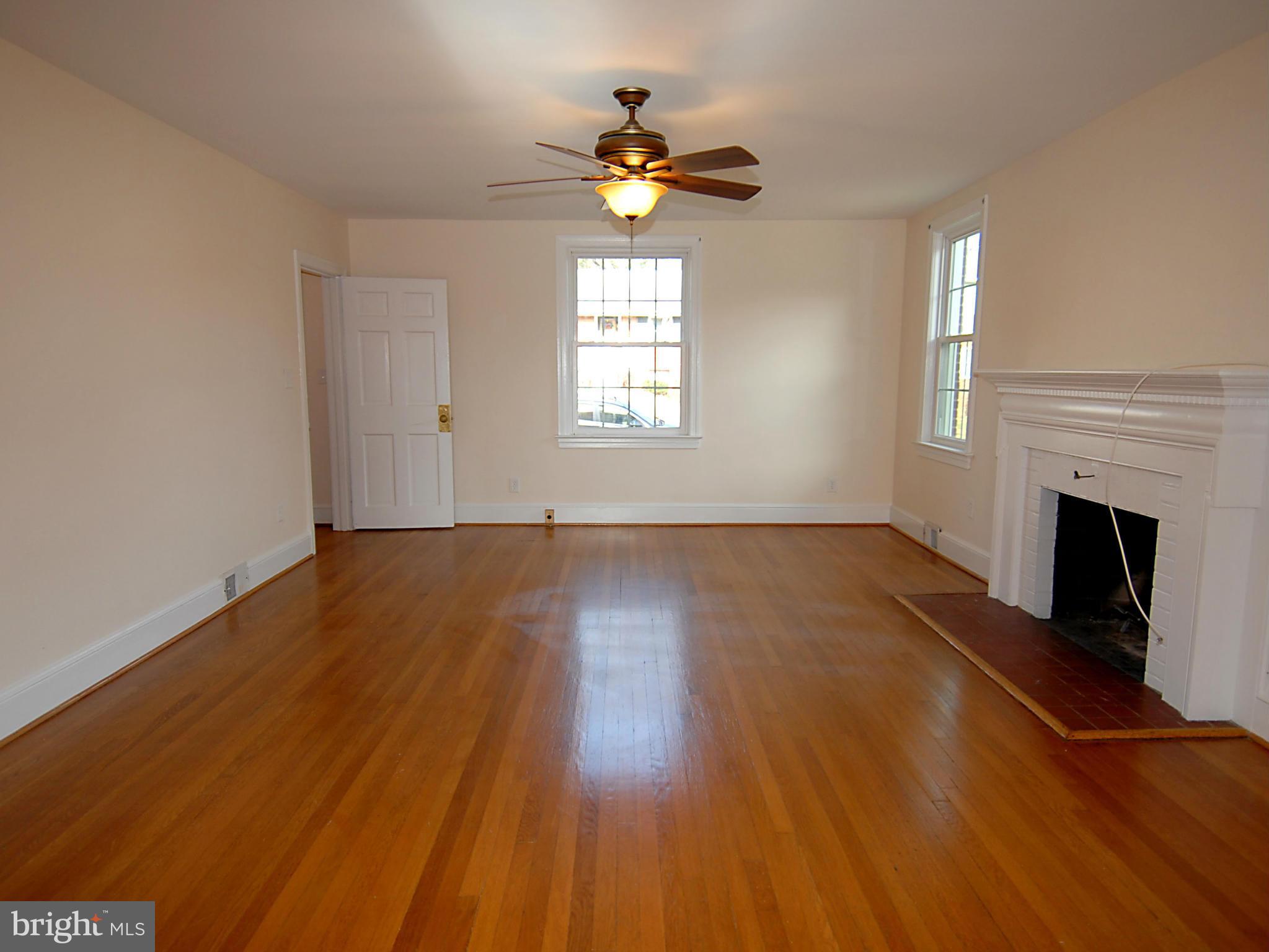 LYON PARK - Residential Lease