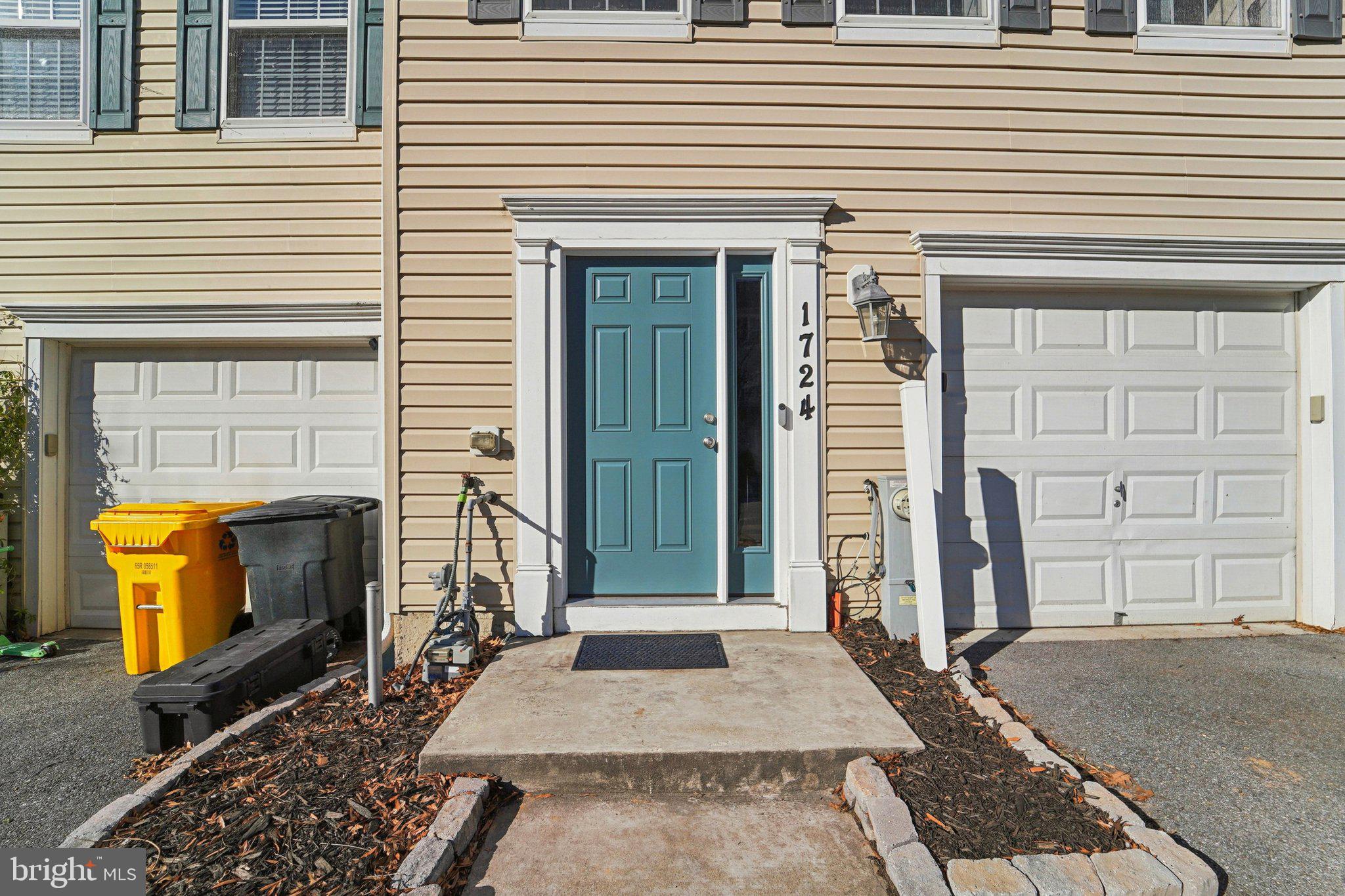 1724 JENNIFER MEADOWS COURT