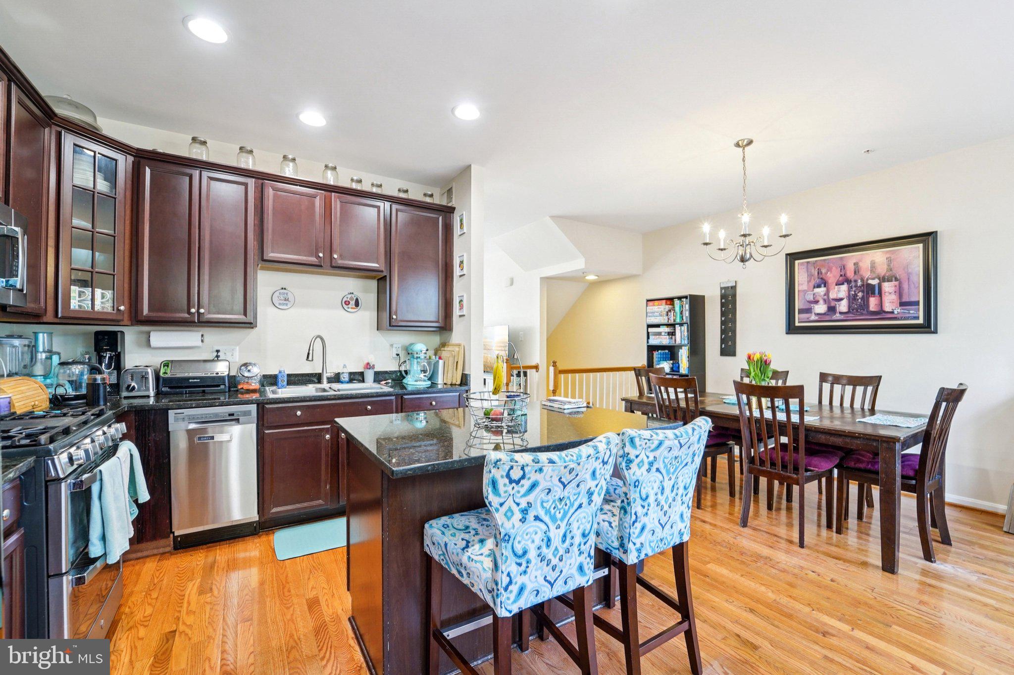 JENNIFER MEADOWS - Residential