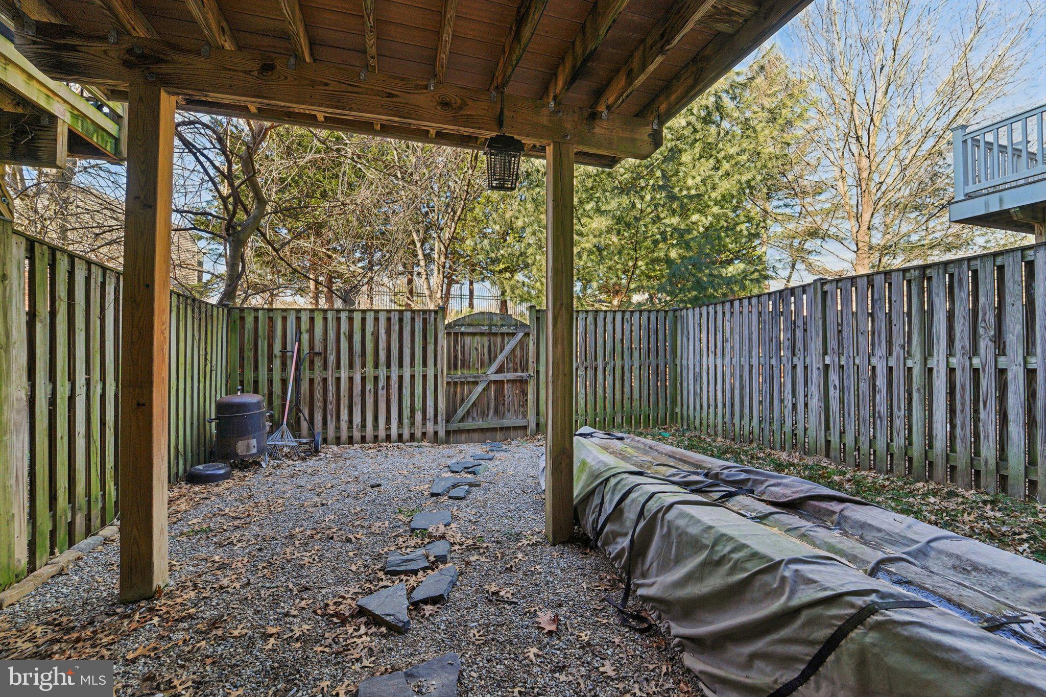 JENNIFER MEADOWS - Residential