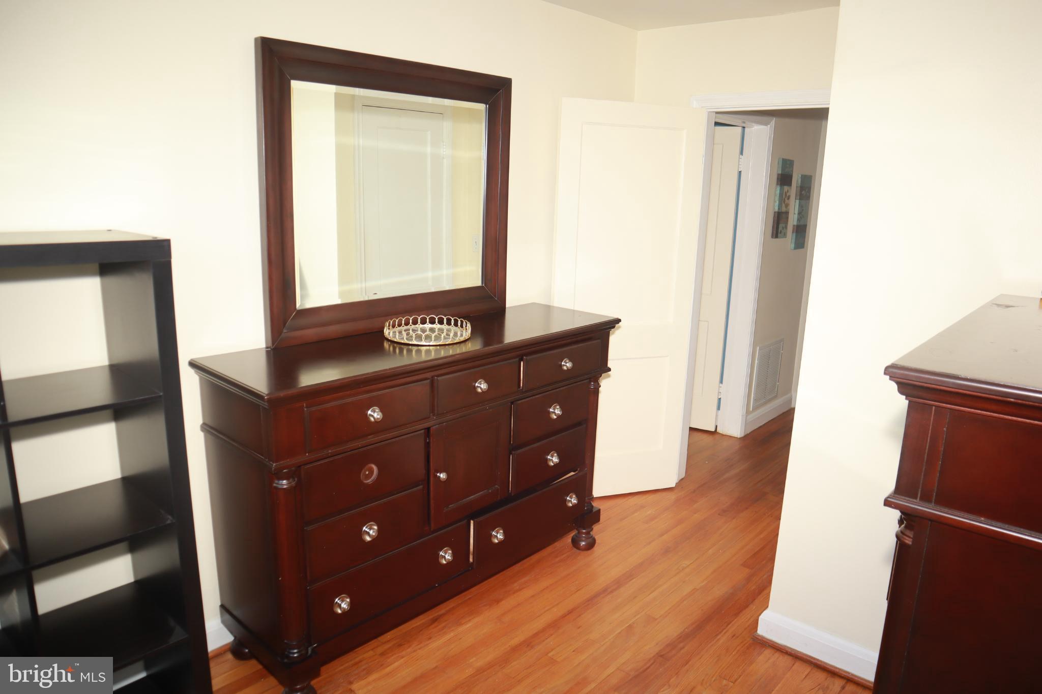 GARDENVILLE - Residential