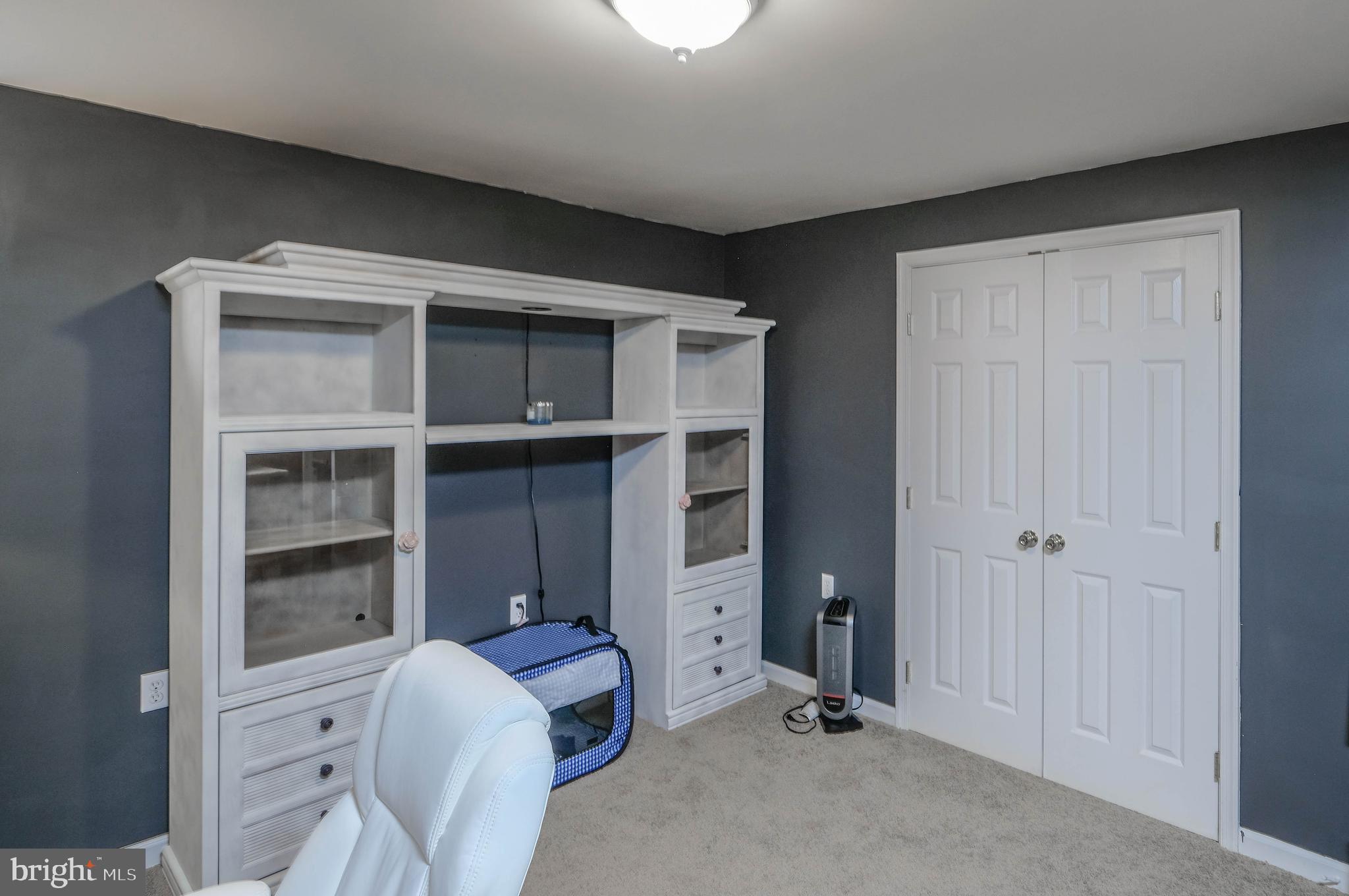 SYCAMORE VILLAGE - Residential