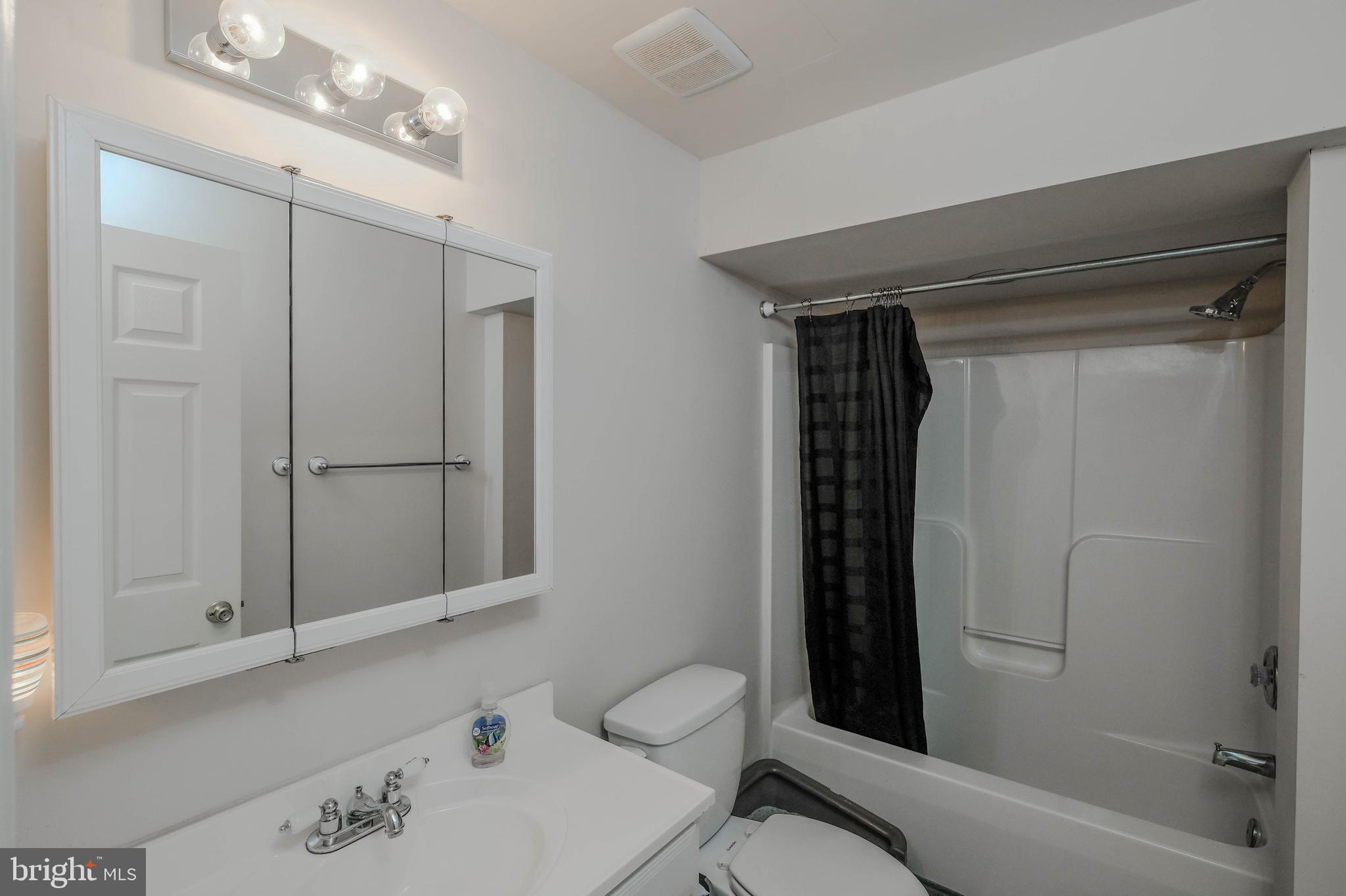 SYCAMORE VILLAGE - Residential