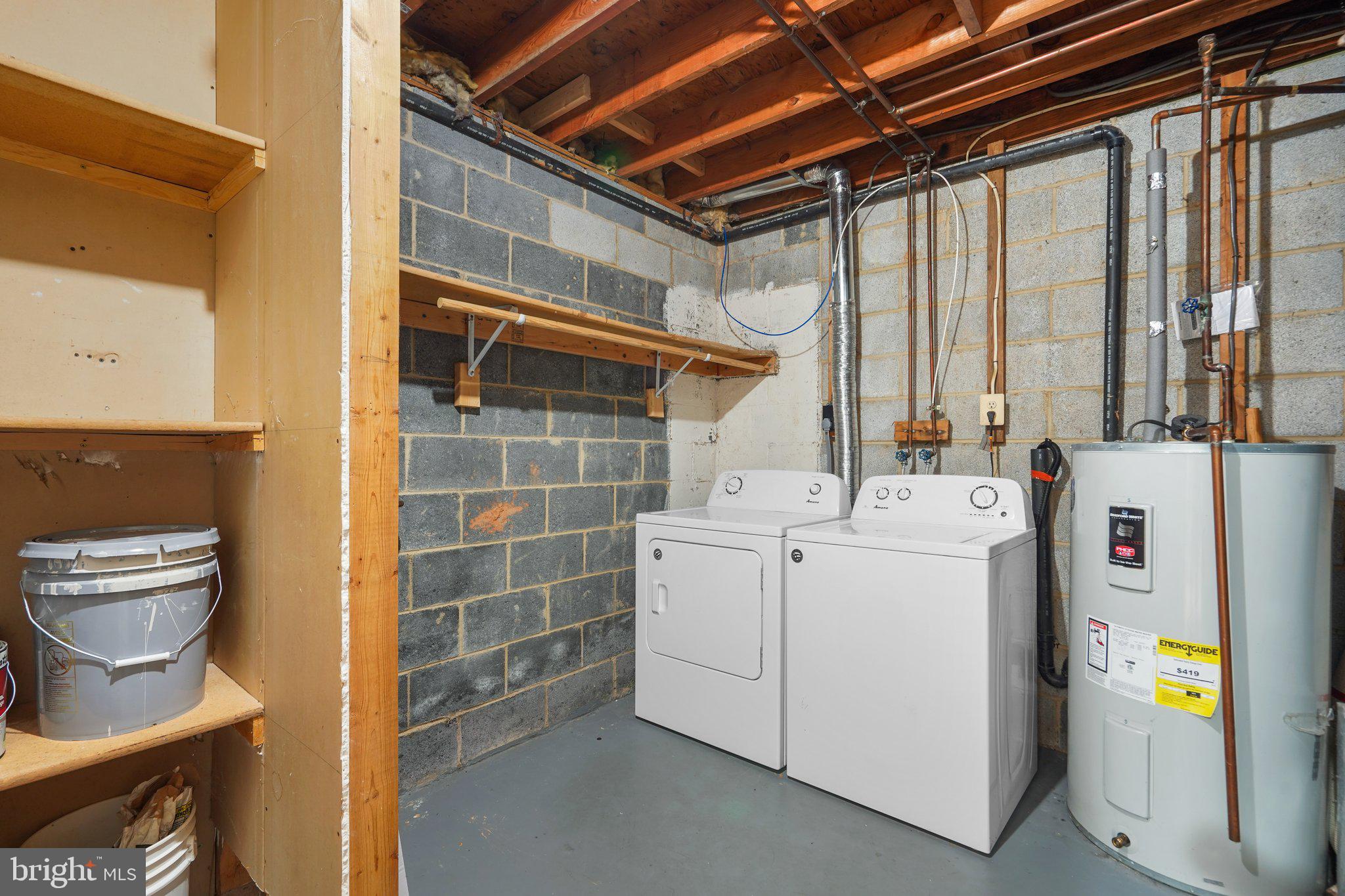 GUNNERS LAKE VILLAGE - Residential