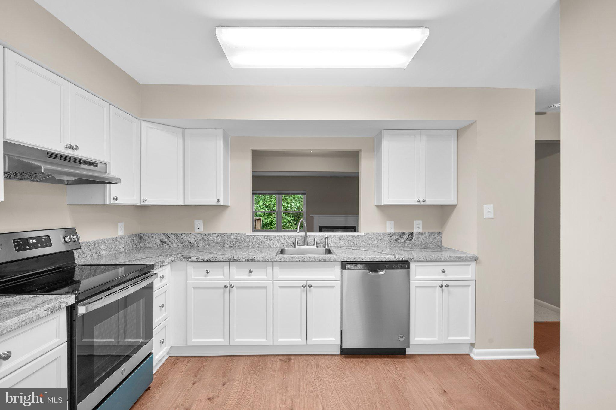 GUNNERS LAKE VILLAGE - Residential