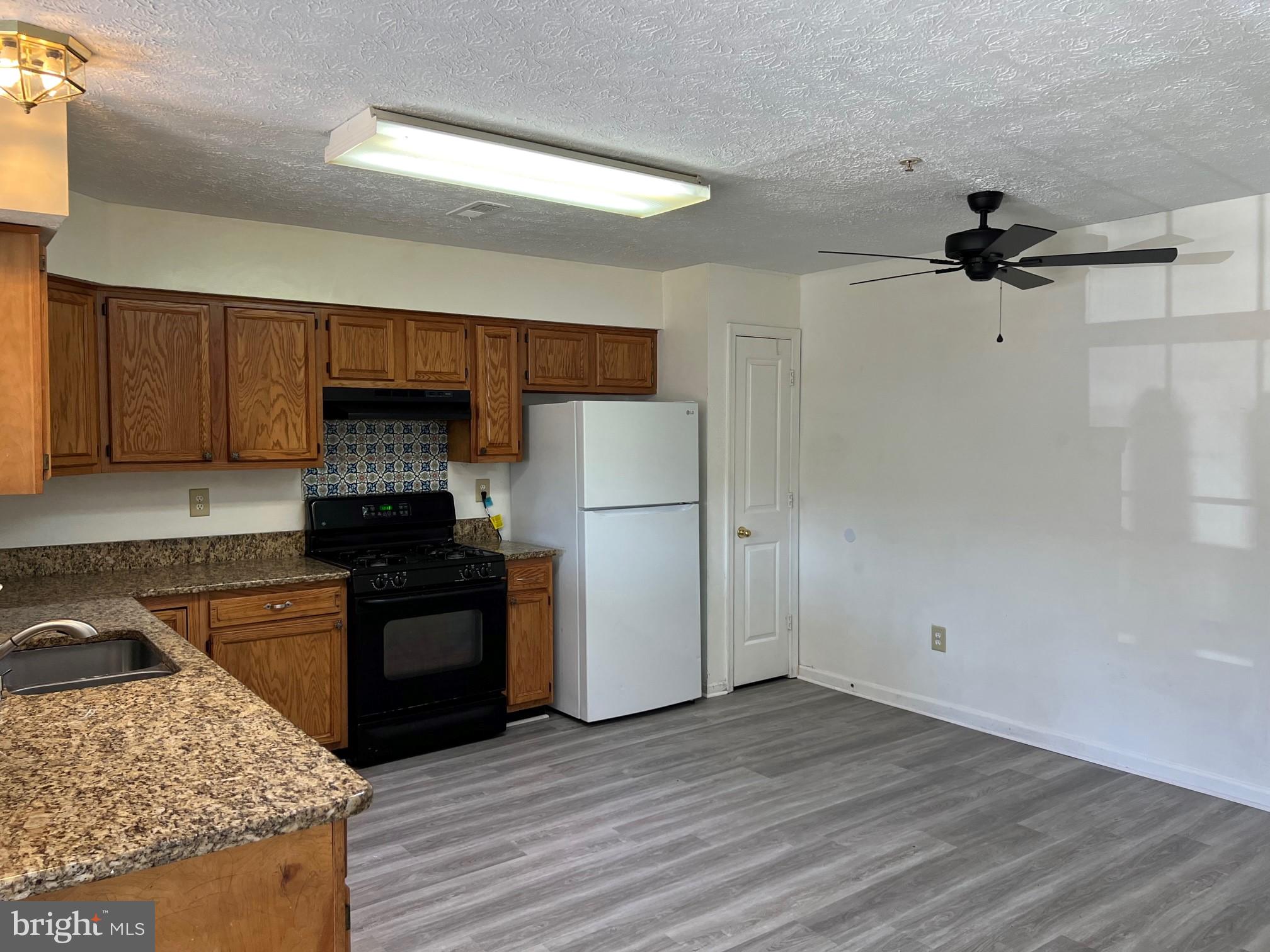 QUAIL RUN - Residential Lease