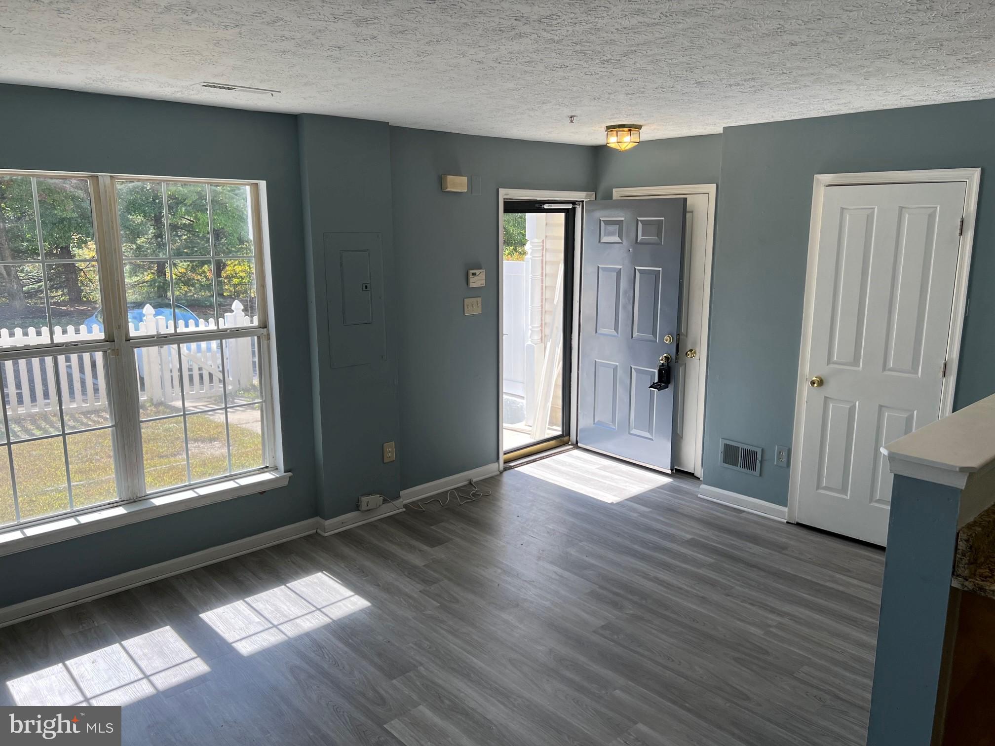 QUAIL RUN - Residential Lease