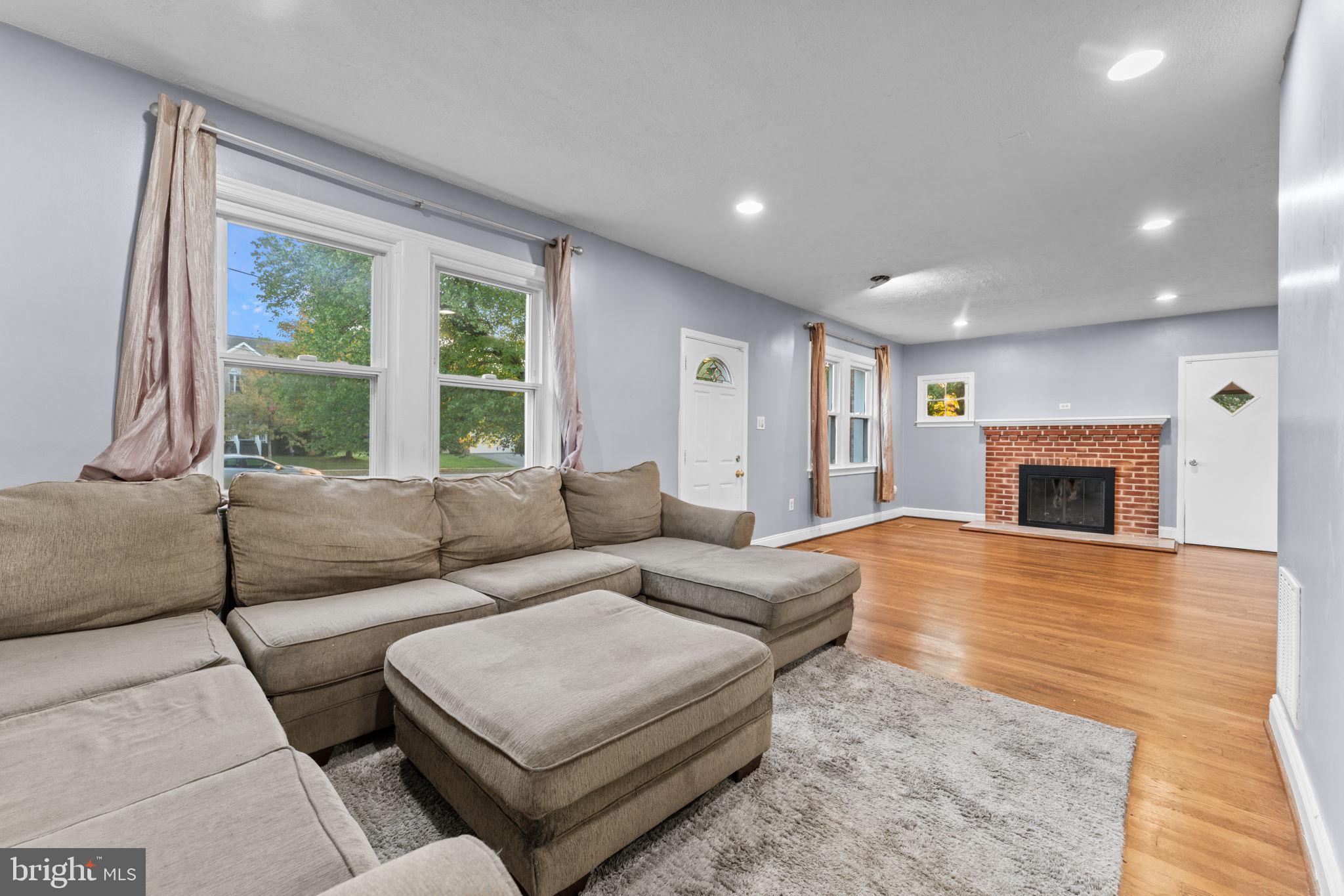 6416 SIMMONS LANE