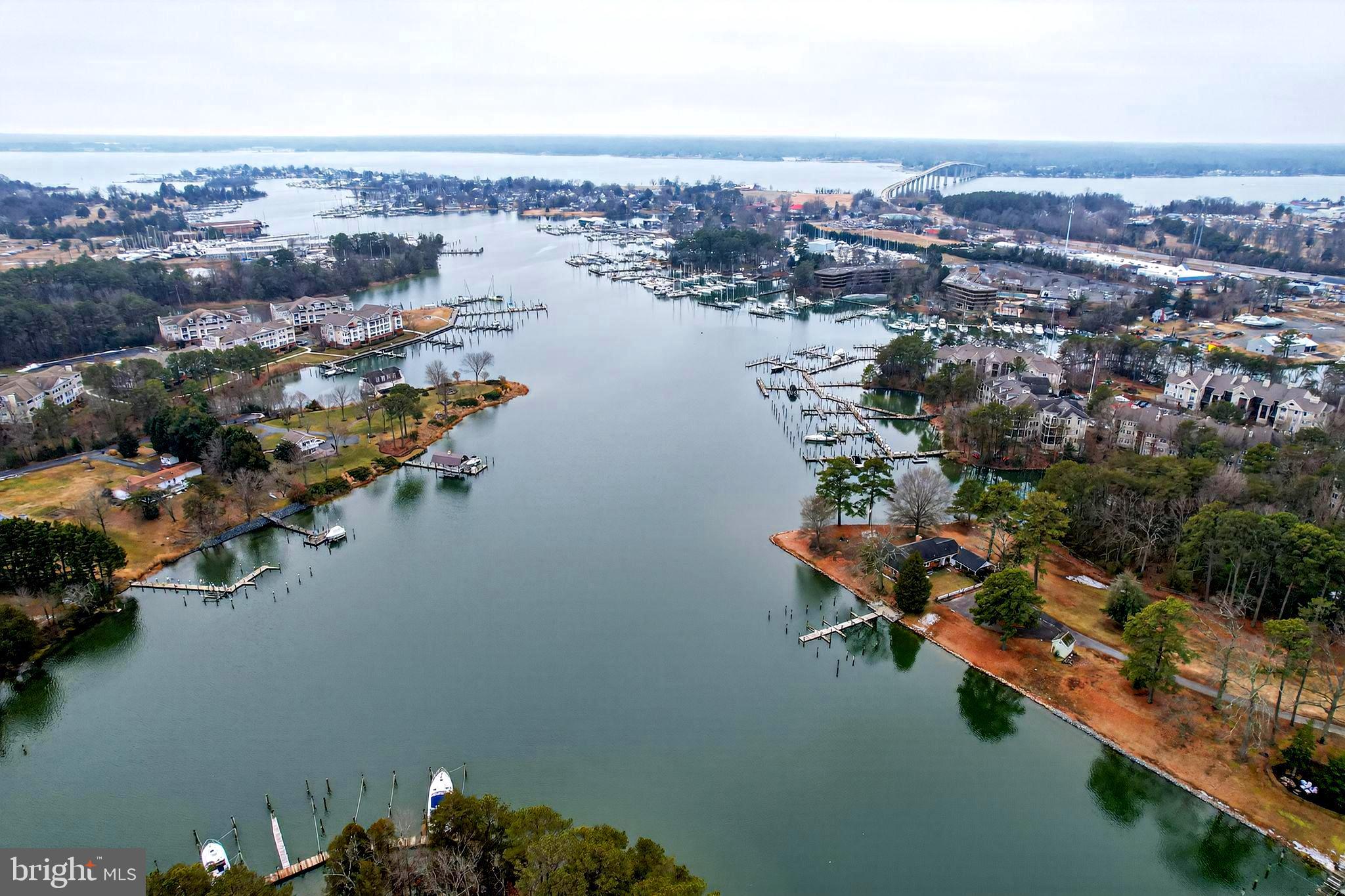 HARBOR POINT - Residential