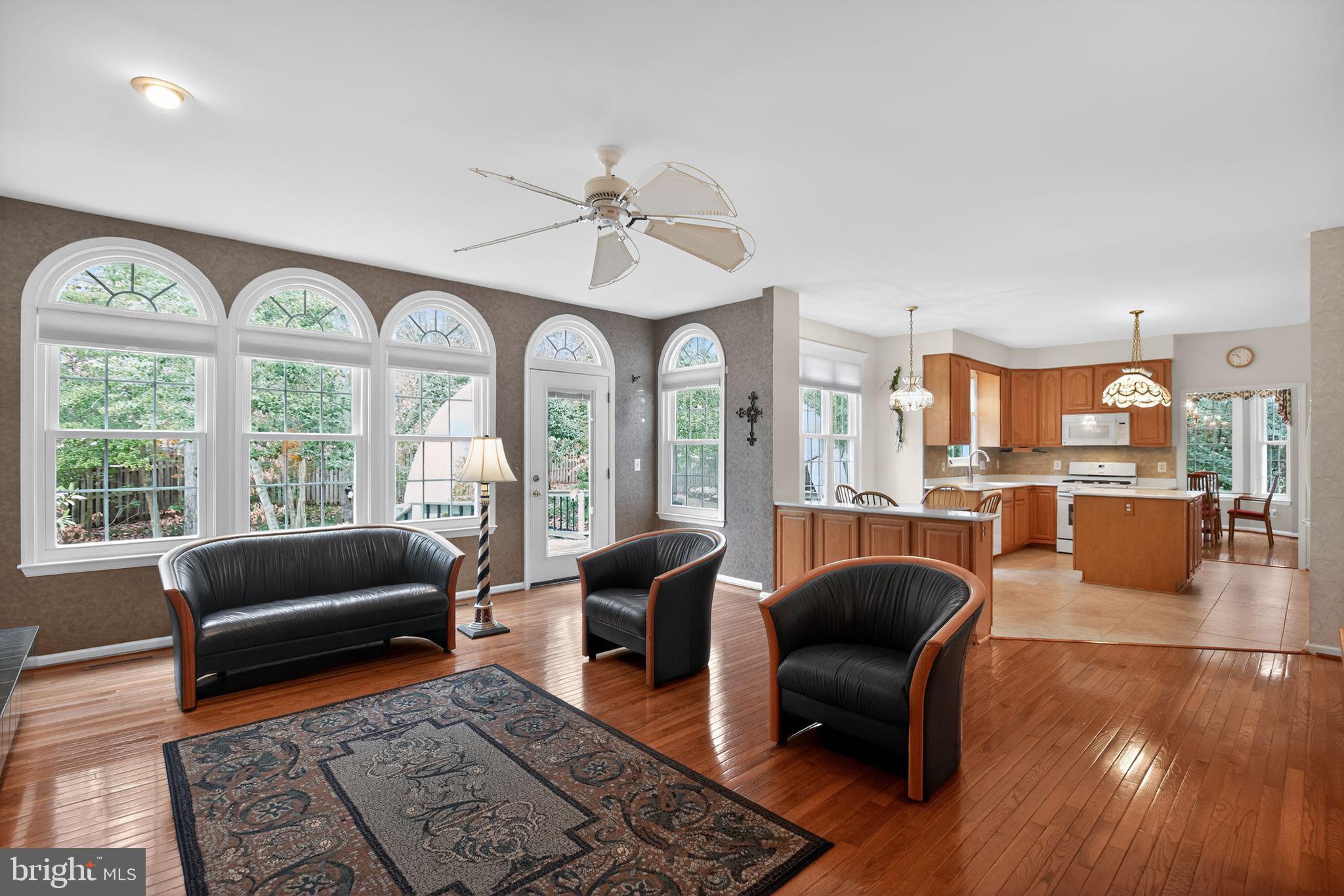 HARBOR POINT - Residential