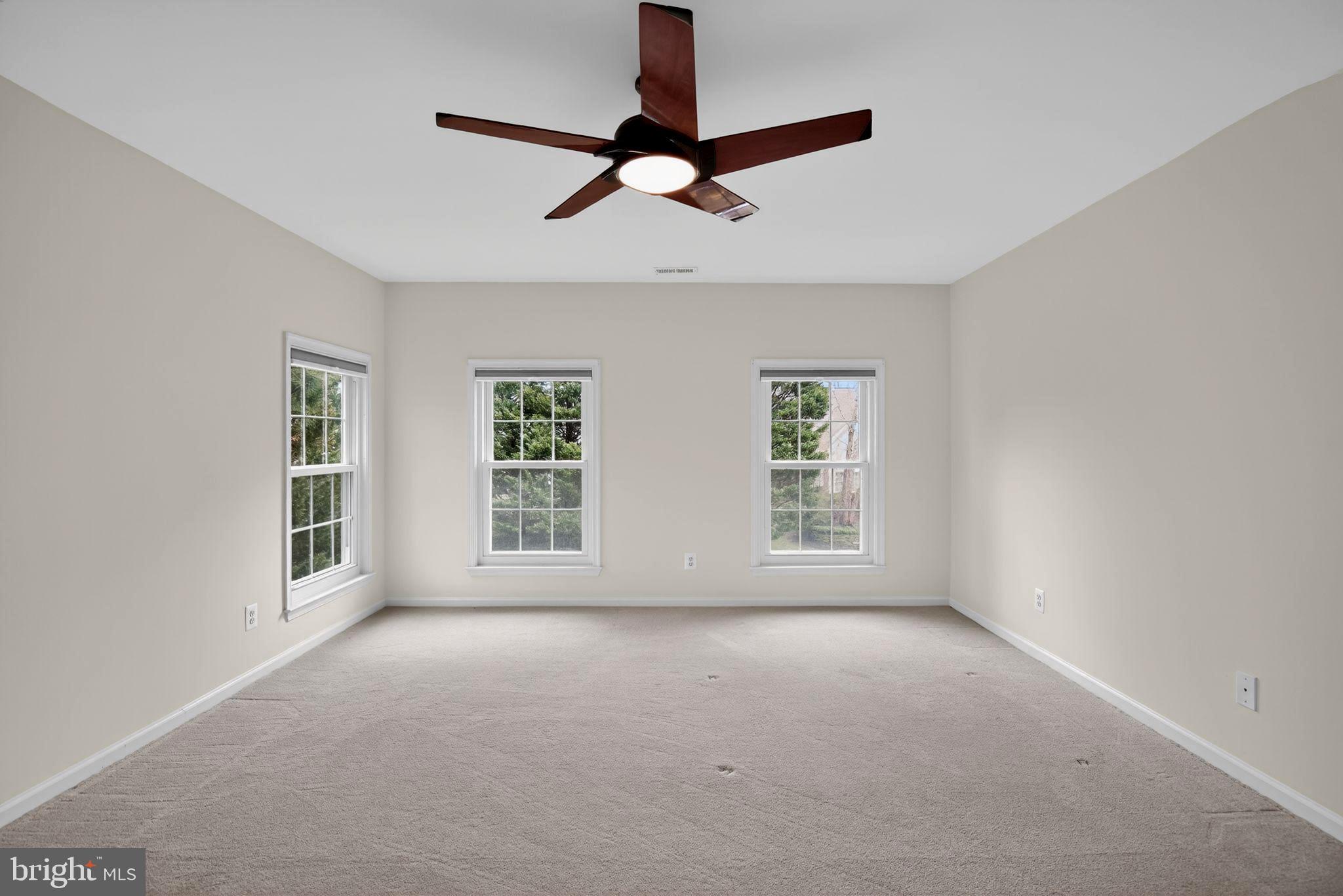 HARBOR POINT - Residential