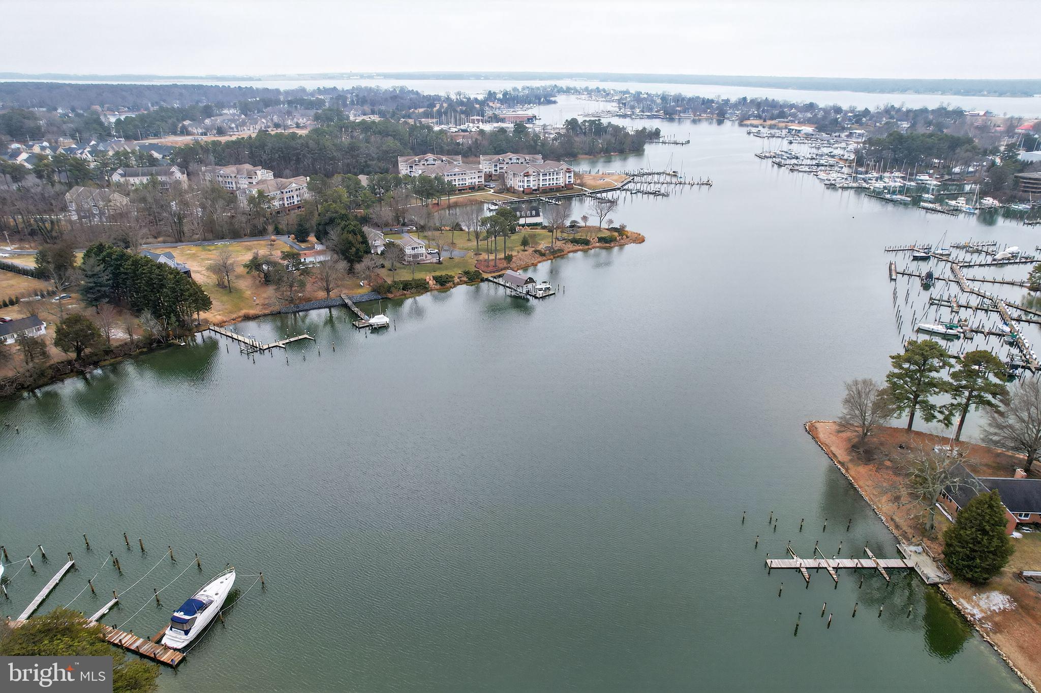 HARBOR POINT - Residential