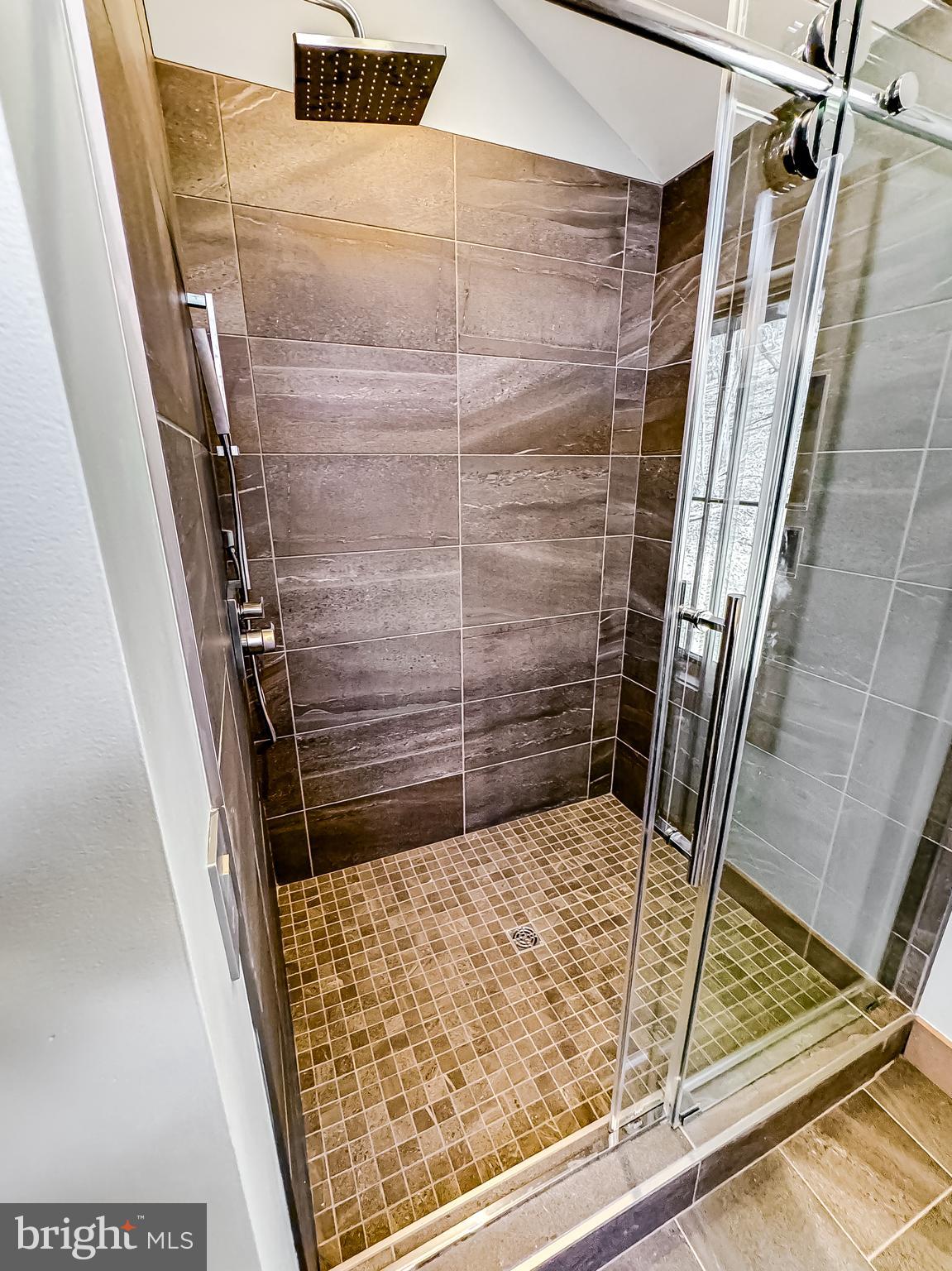 THE SUMMIT AT LOST RIVER - Residential