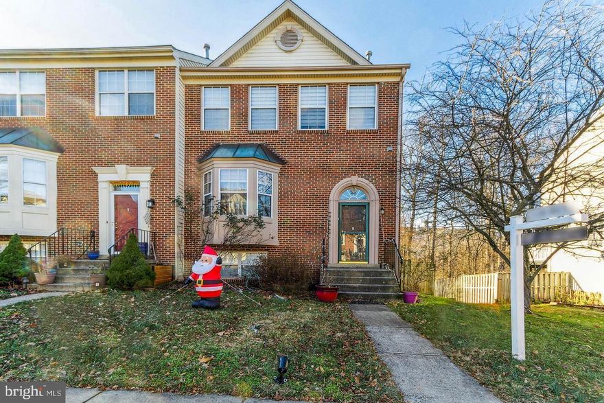 Welcome Home to this beautiful and stately brick front end unit townhome located in the sought-after
community of Lowes Island at Cascades. This meticulously maintained 4bd, 3 full, 1 half bath delivers over
2,000 sq. ft of living space spread across 3 levels. There is recessed lighting throughout the main level. A
remodeled kitchen with granite countertops and a beautiful backsplash are just some of the features and a
spacious large deck makes this home so desirable. Hardwood floors illuminate through the spacious, light
filled living room. Large primary bedroom suite boasts vaulted ceilings and an upgraded shelved walk-in
closet and totally remodeled primary bathroom equipped with double vanity sinks, breathtaking cabinets,
soaking tub and a separate shower. Down the hall from the primary bedroom are two additional bedrooms. Walk down from the main level to find a fully finished walk-out basement with an entertainment / flex space (inbuilt speakers convey) , a dedicated laundry and a large bedroom / office space. Upgrades include HVAC replaced 2017, Water Heater replaced 2017, New Roof laid out 2018, bathroom and kitchen remodeled 2018, new carpet in the basement replaced . Enjoy all the amenities Lowes Island has to offer. Residents enjoy exclusive access to an array of community and Fitness Centers, Swimming Pools, Tennis and Multipurpose Courts , numerous playgrounds and immediate access to plenty of diverse, shopping, dining, parks, golf courses and theaters. !!!! Tenant Occupied with a dog. Please be aware and mindful. !!!!