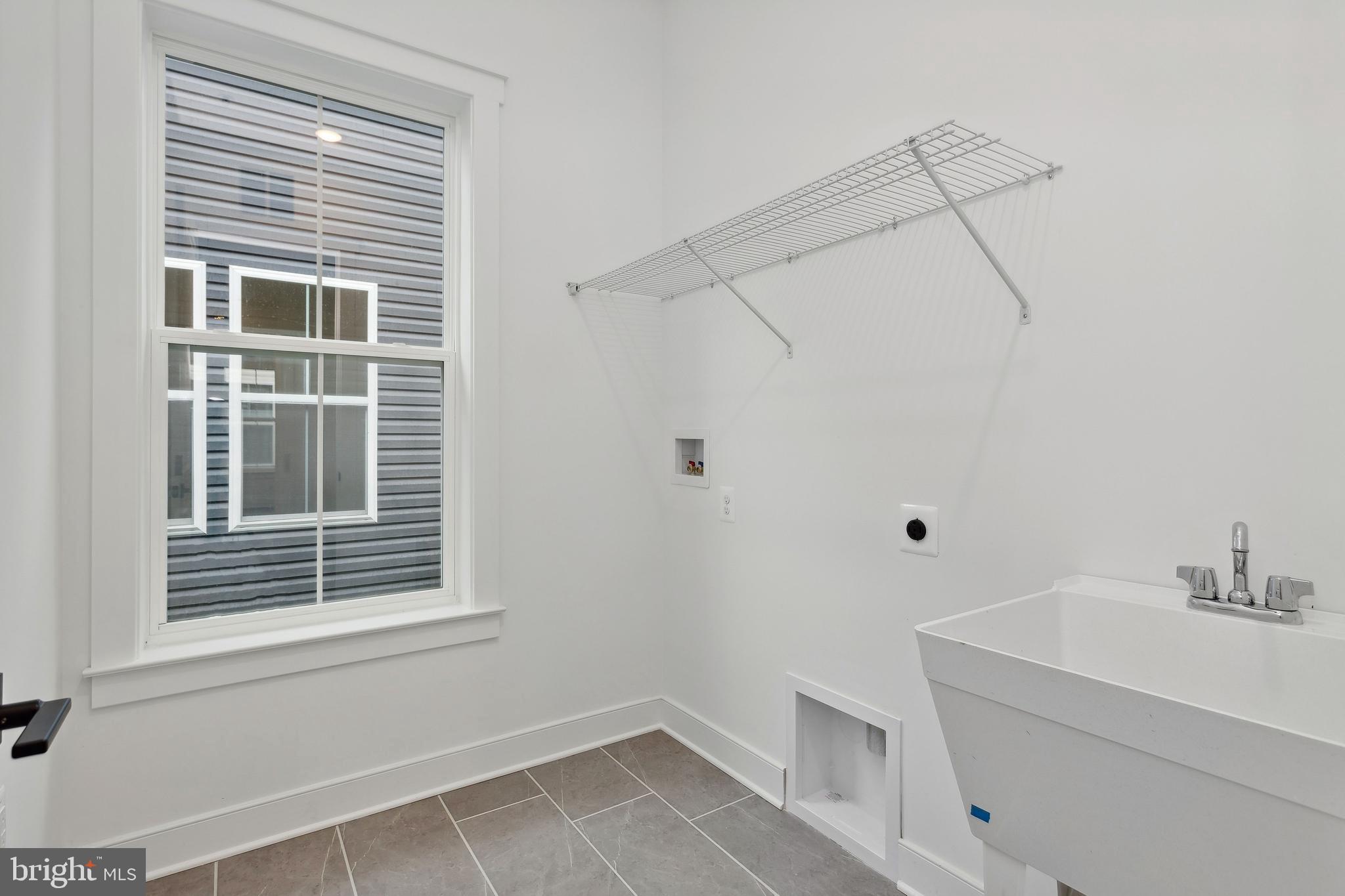 FOUR SEASONS AT KENT ISLAND - Residential