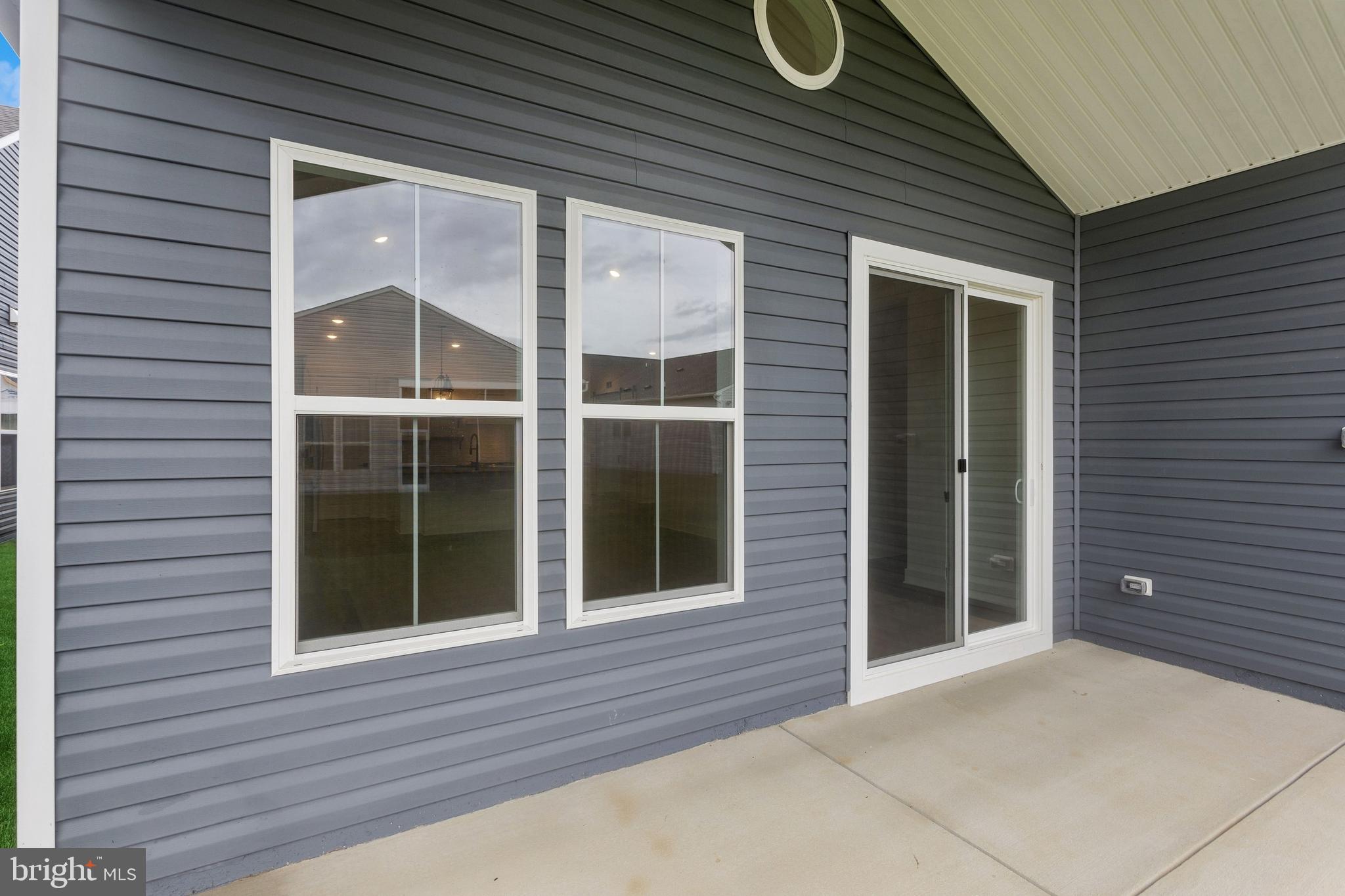 FOUR SEASONS AT KENT ISLAND - Residential