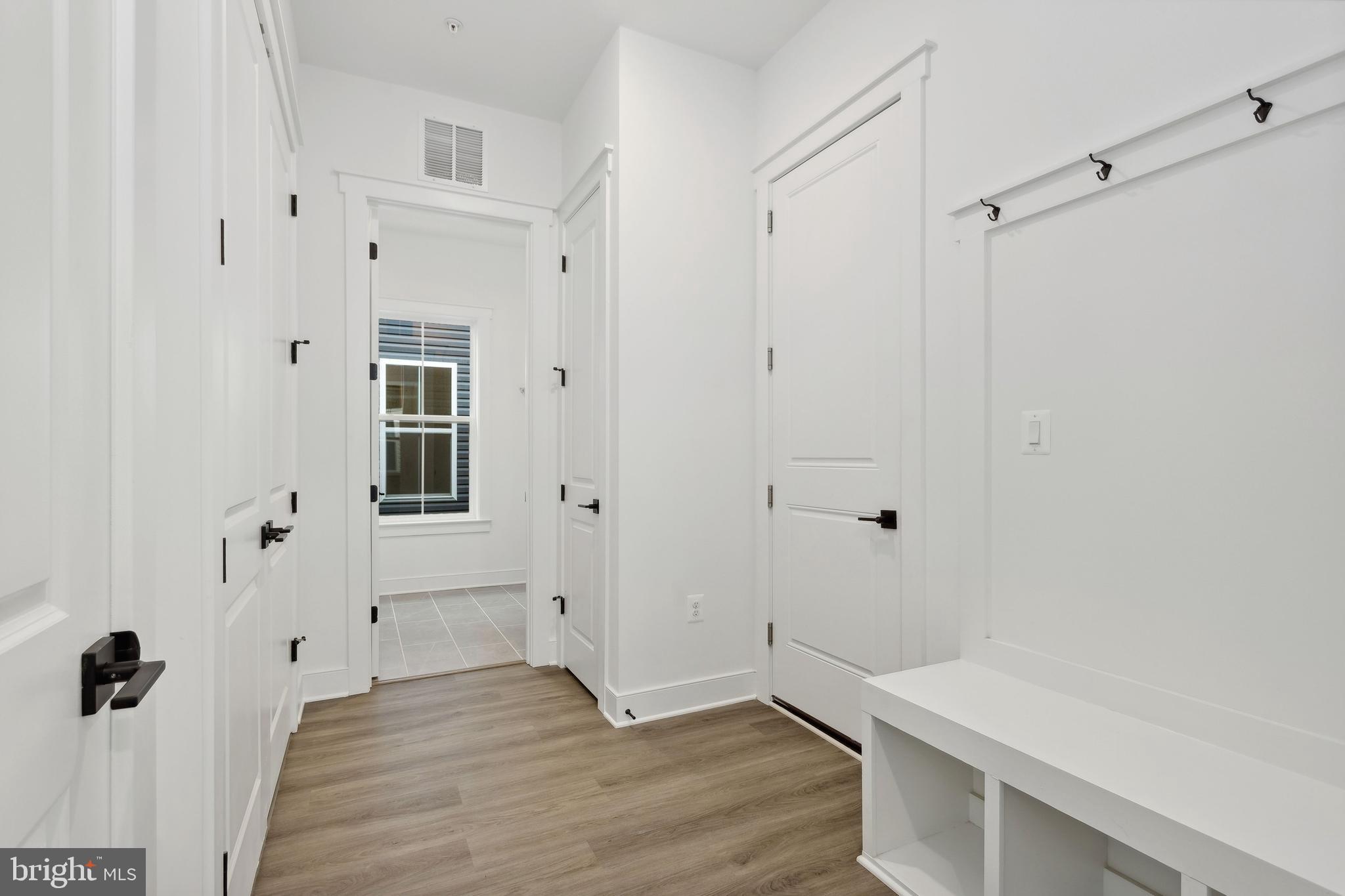 FOUR SEASONS AT KENT ISLAND - Residential