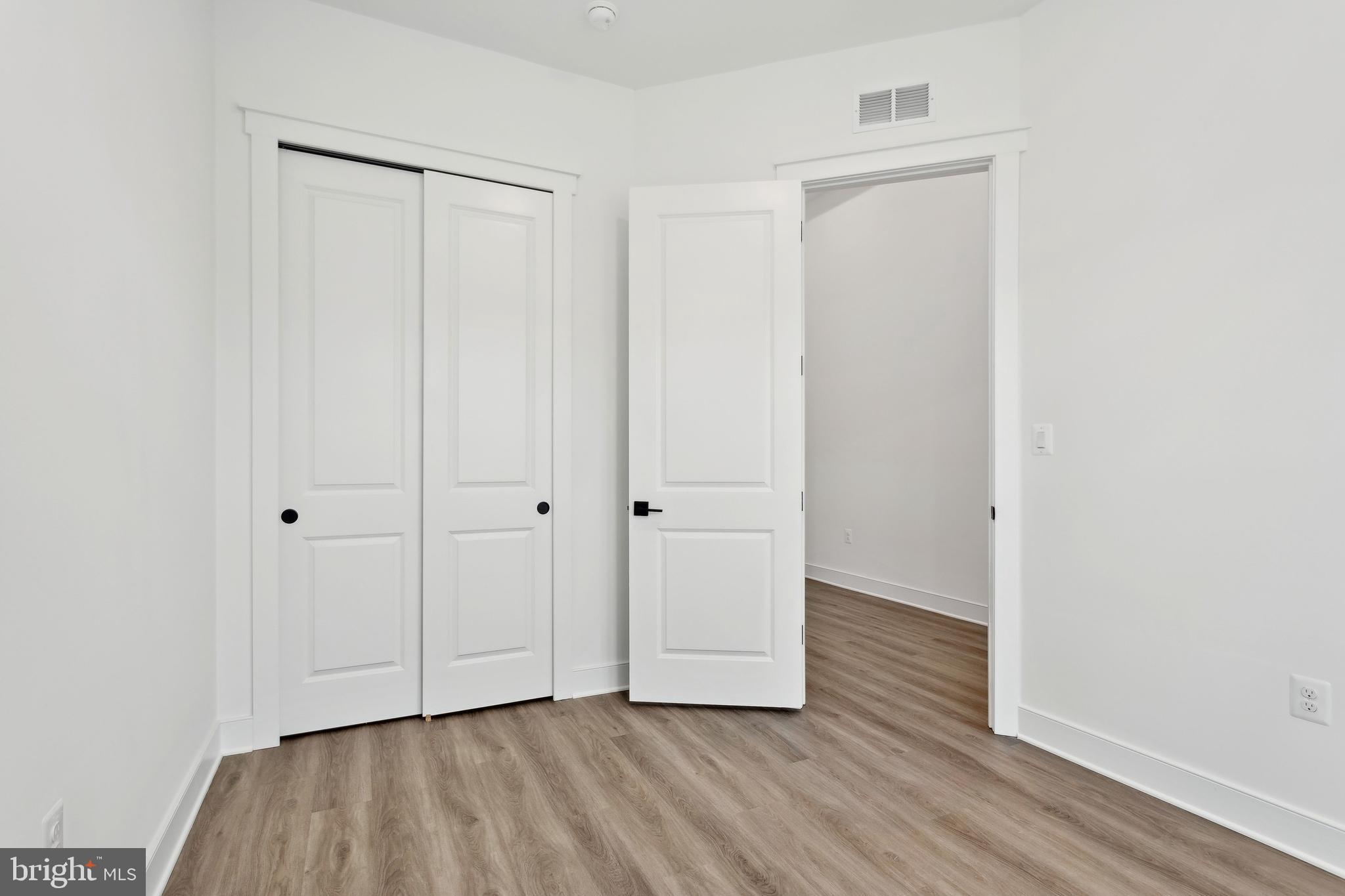 FOUR SEASONS AT KENT ISLAND - Residential