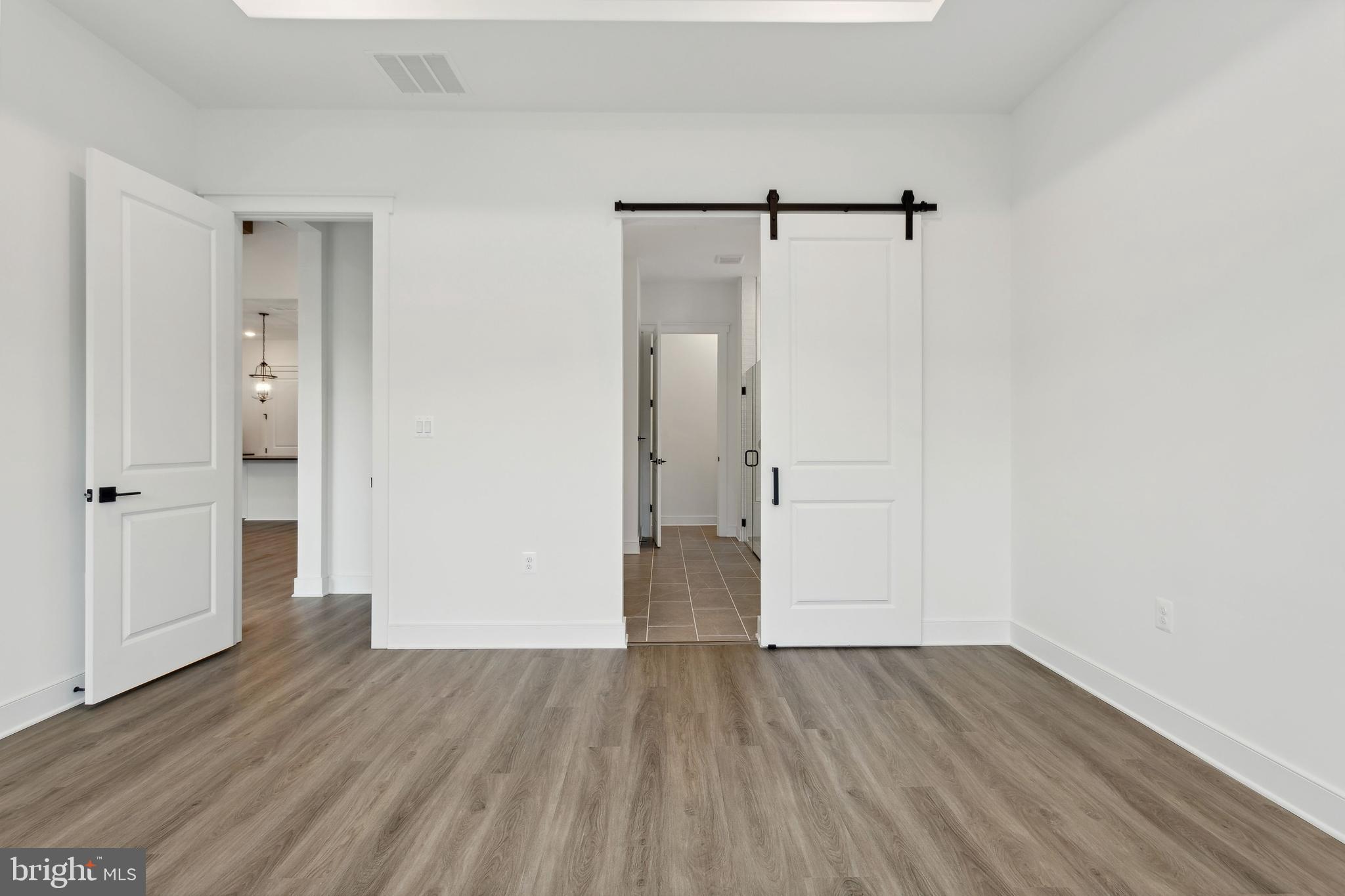 FOUR SEASONS AT KENT ISLAND - Residential