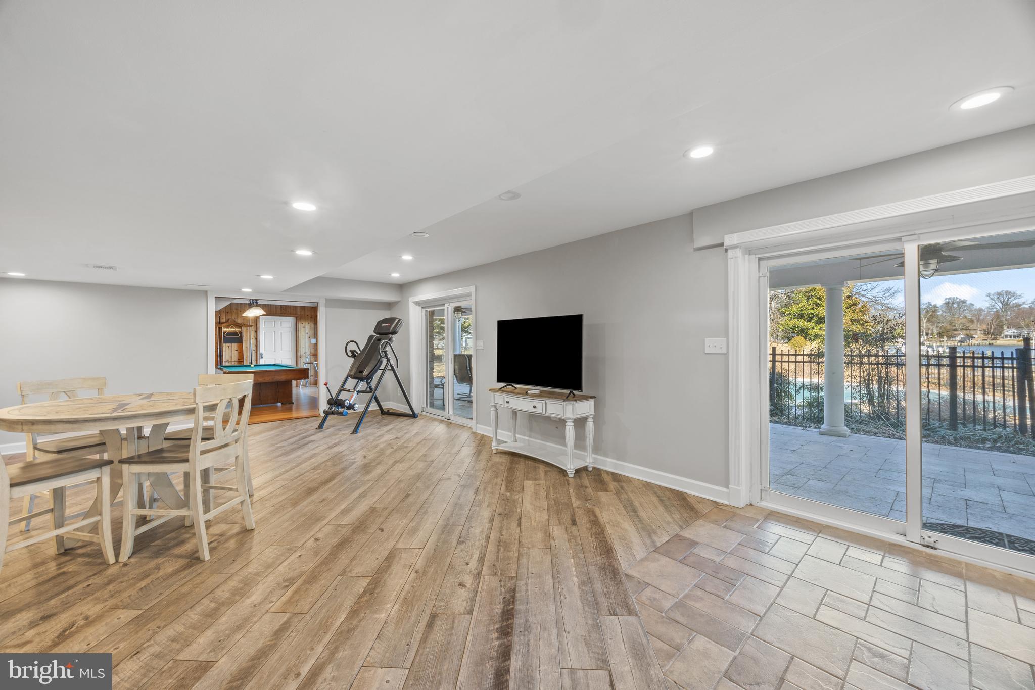 NORTH SHORE - Residential