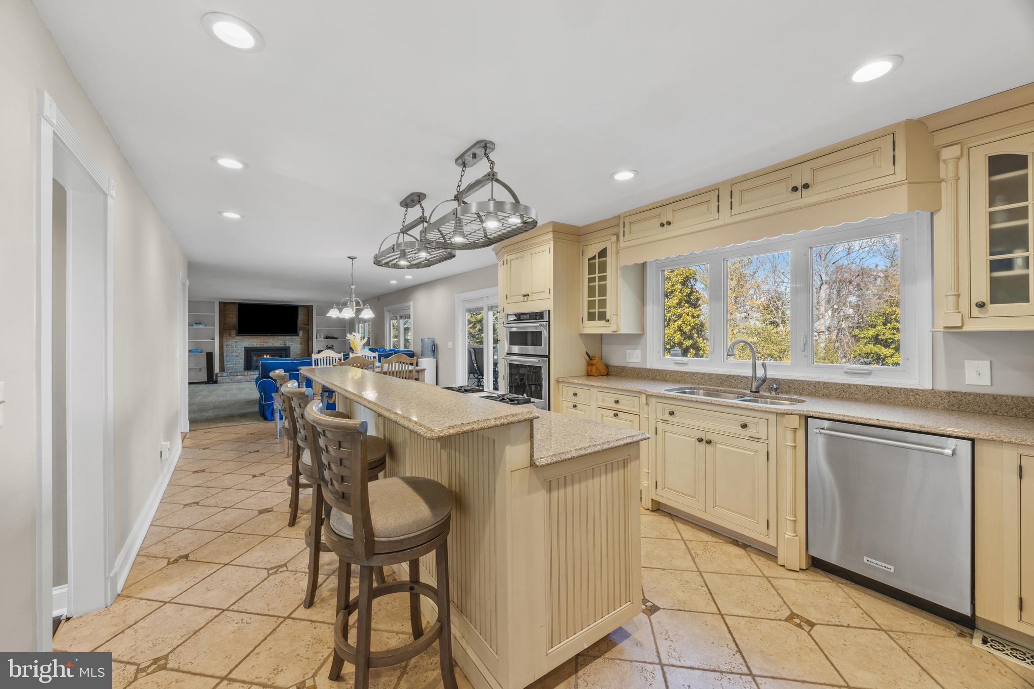 NORTH SHORE - Residential