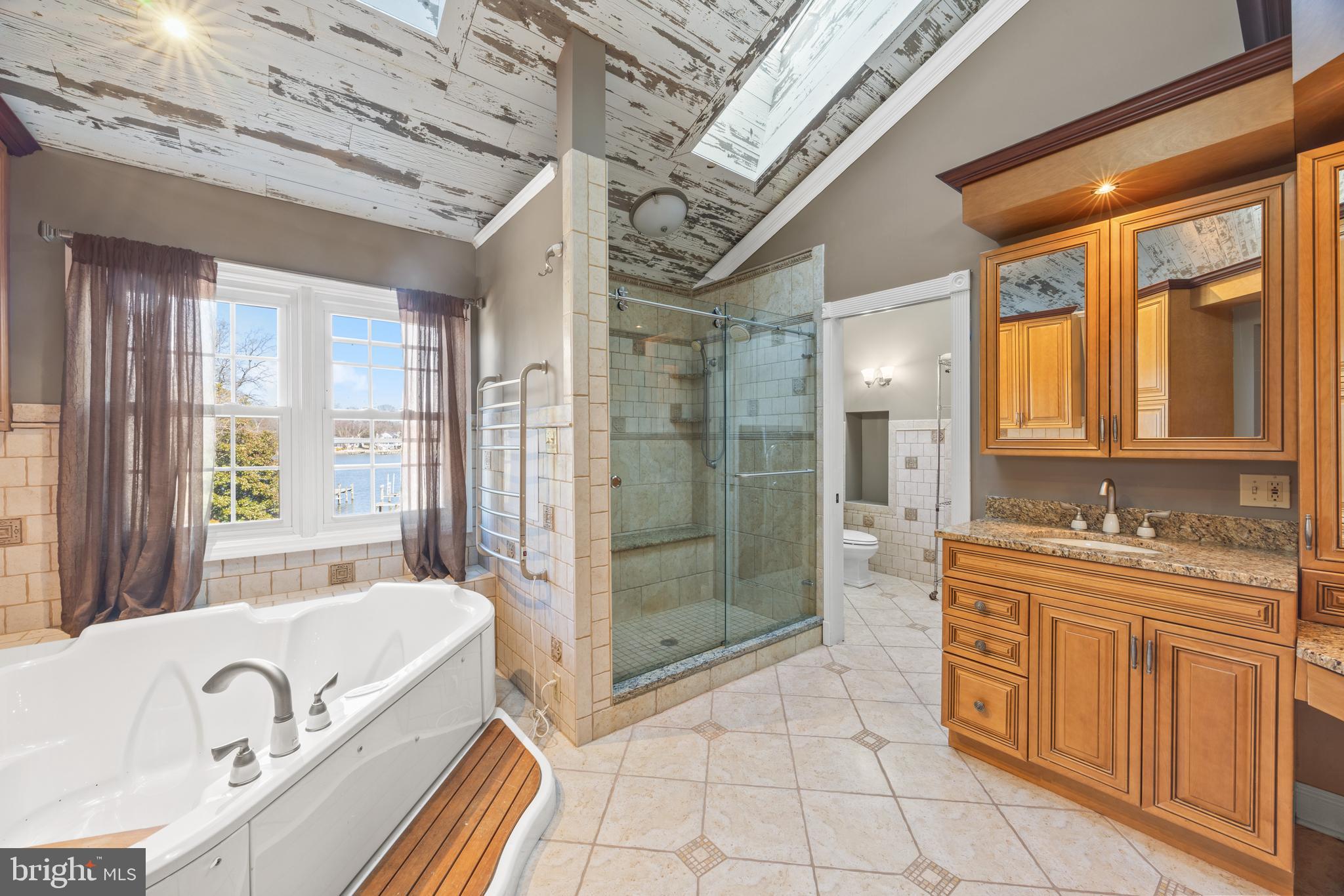 NORTH SHORE - Residential