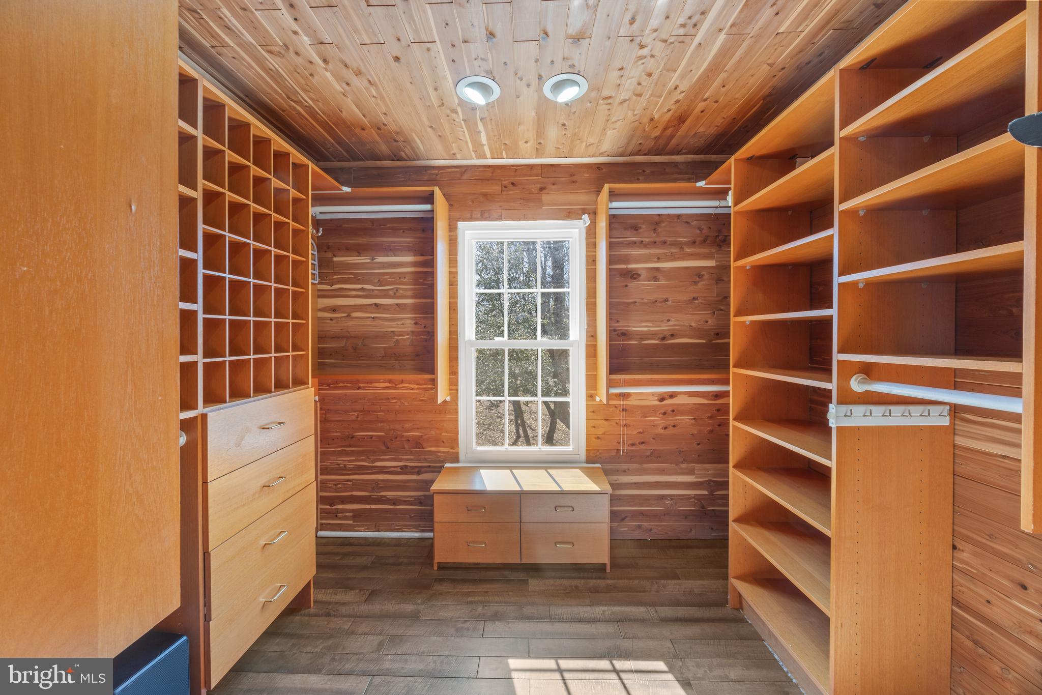 NORTH SHORE - Residential