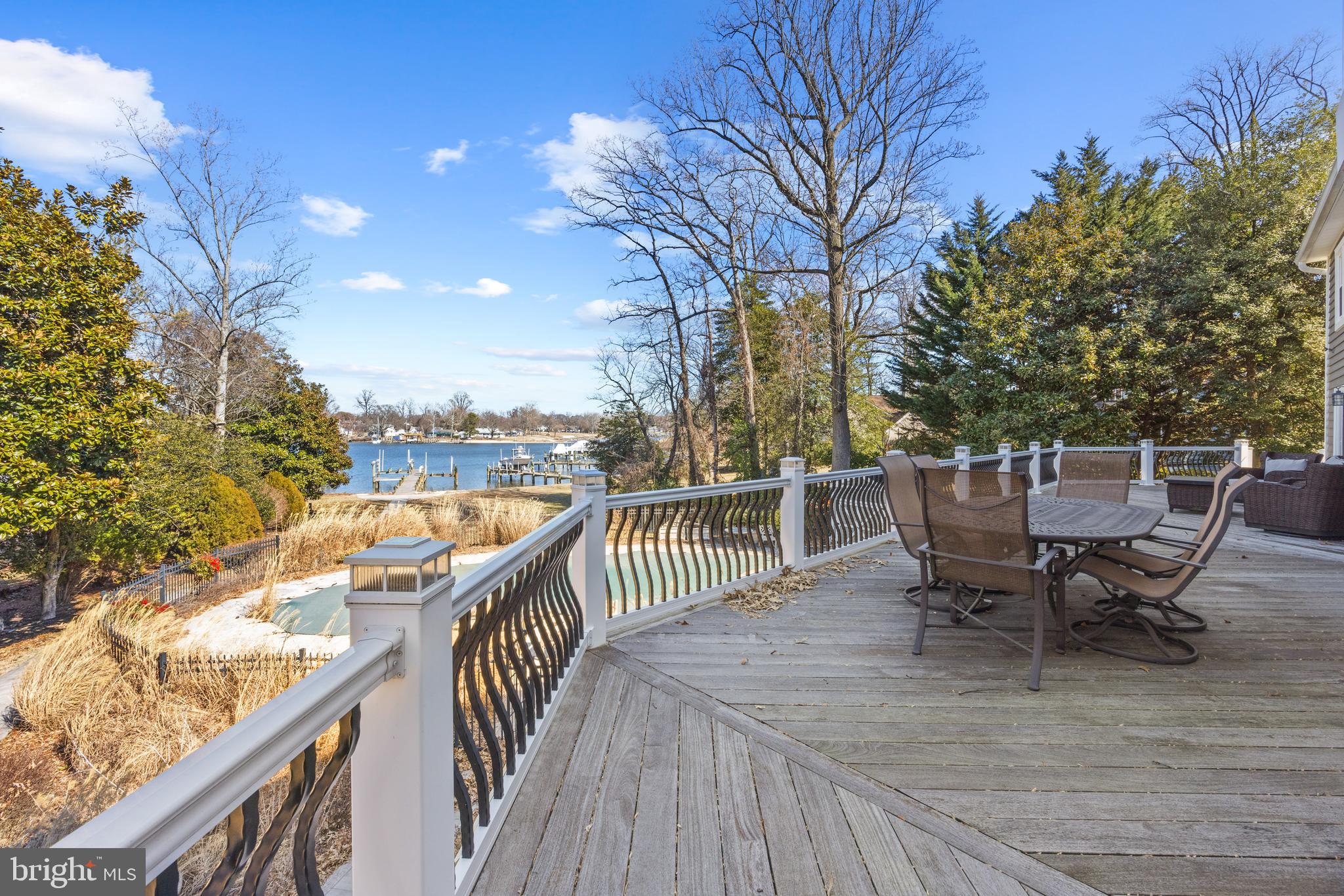 NORTH SHORE - Residential