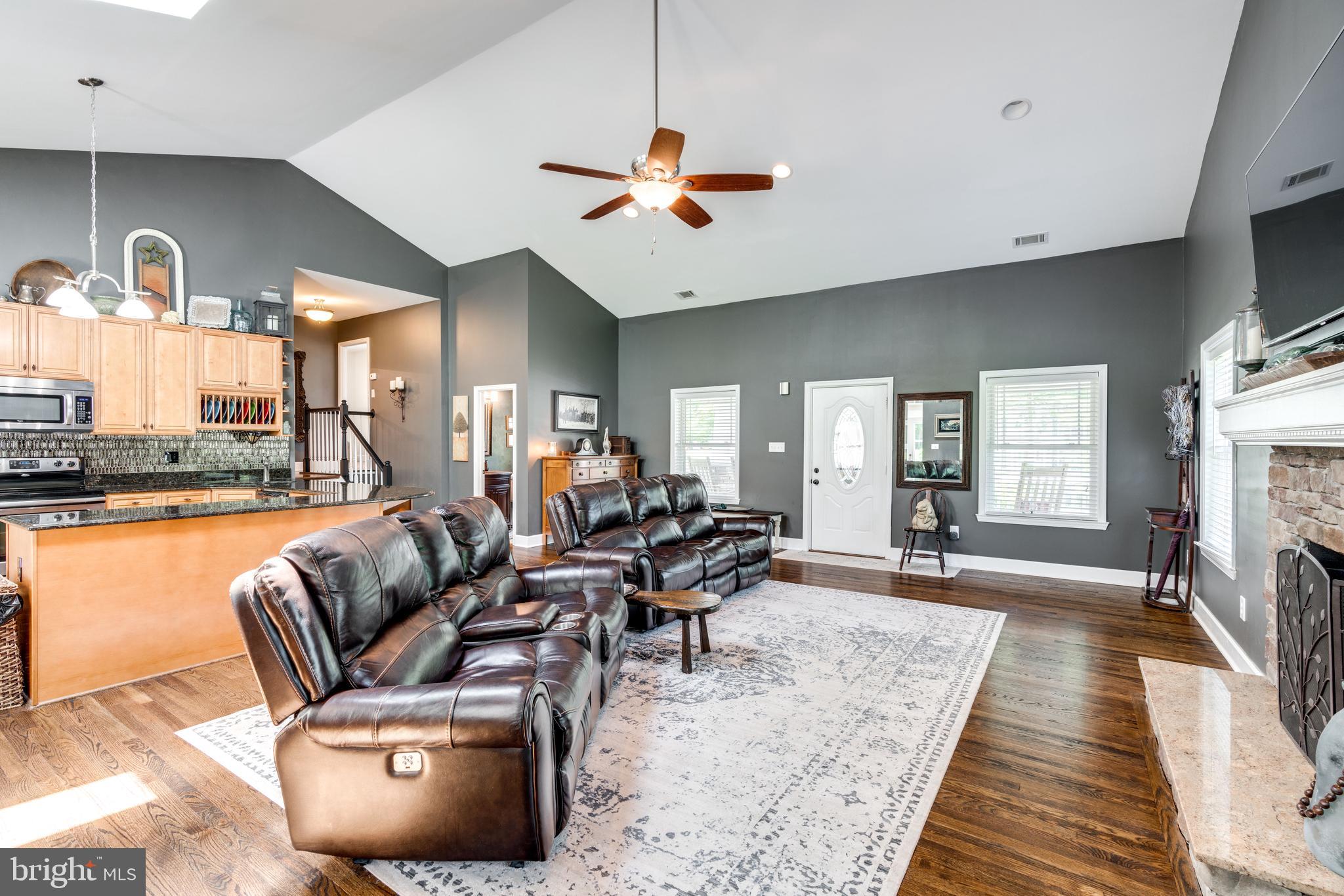 CHAPEL ACRES - Residential