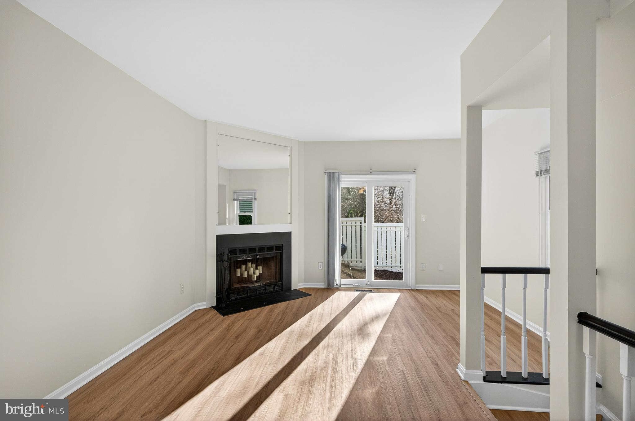 RESTON - Residential