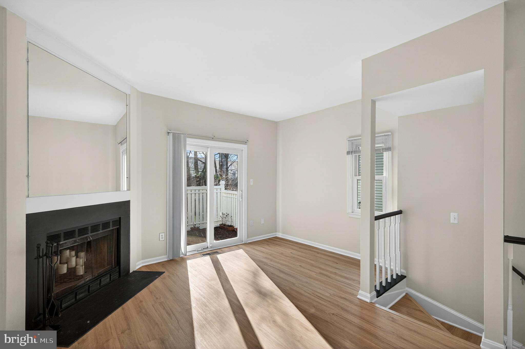 RESTON - Residential