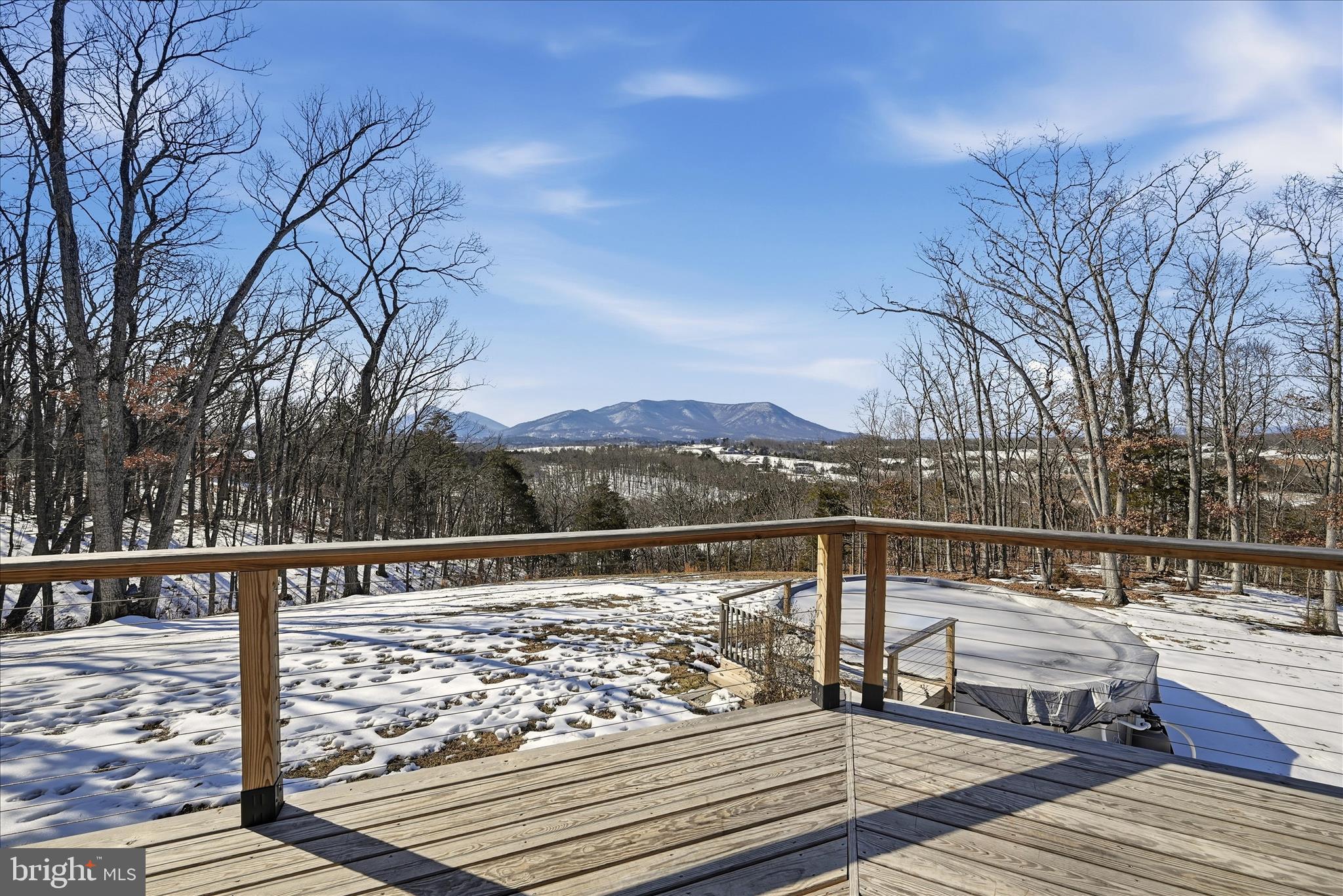 ESTATES AT LAKE JOHN - Residential