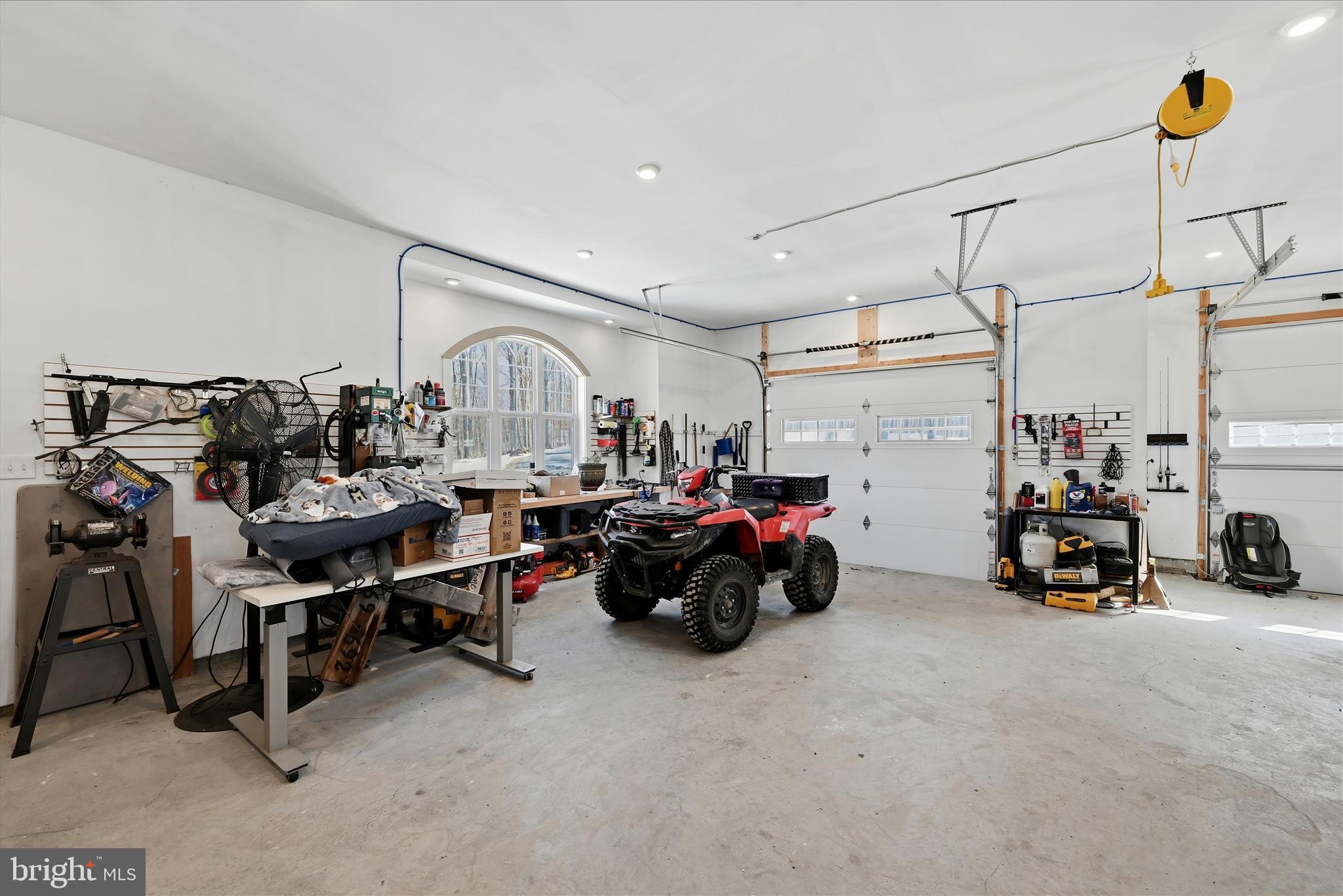 ESTATES AT LAKE JOHN - Residential