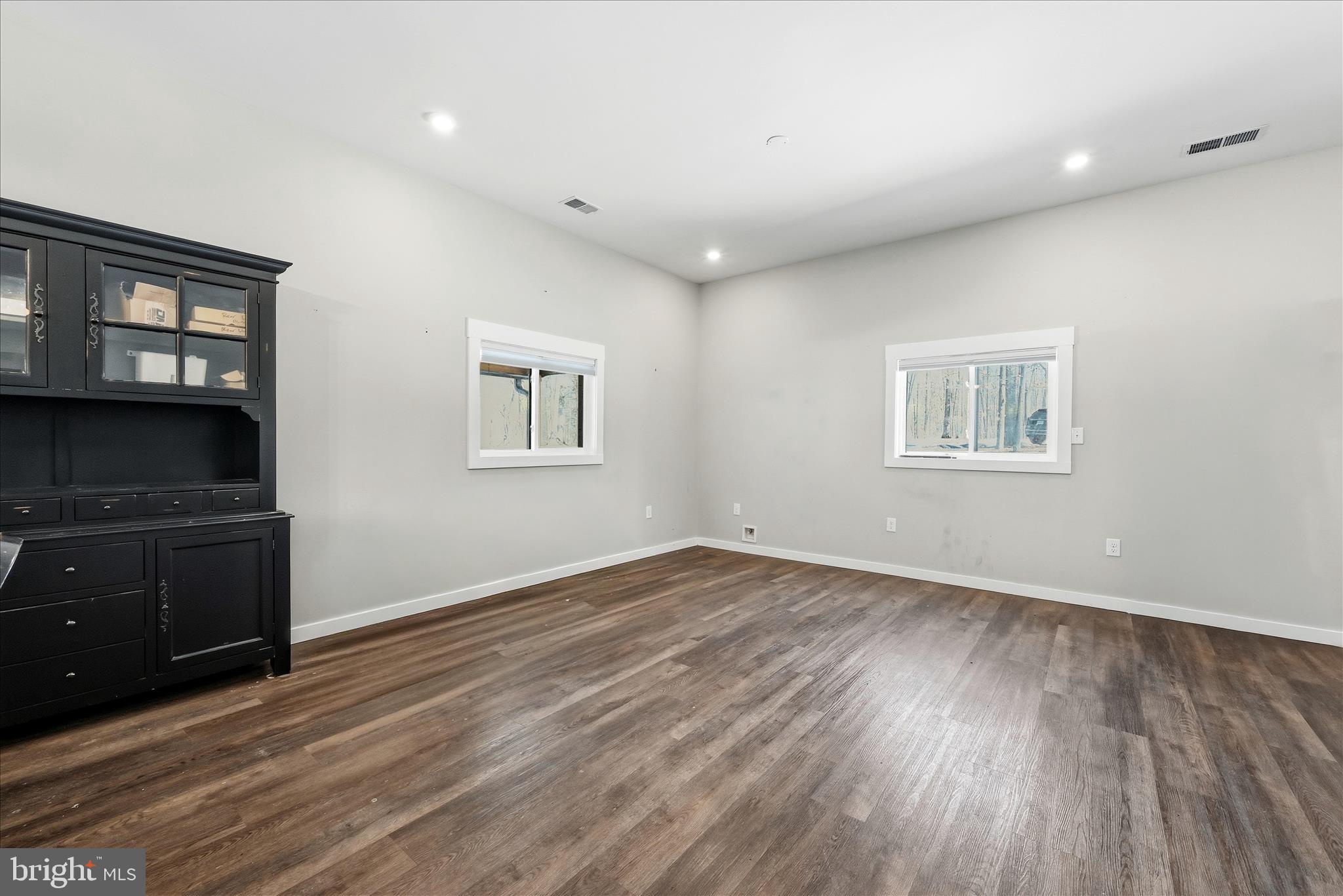 ESTATES AT LAKE JOHN - Residential