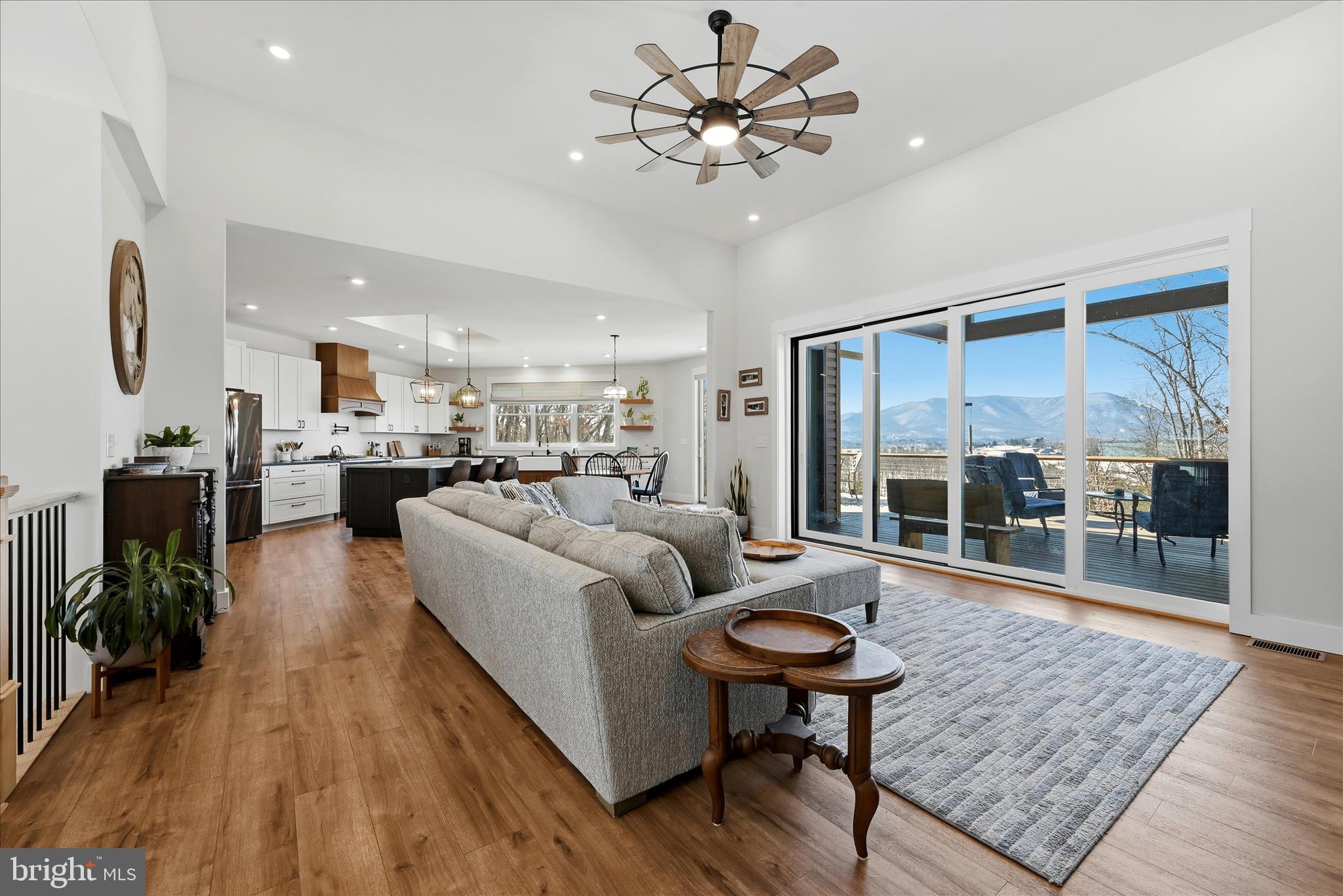 ESTATES AT LAKE JOHN - Residential