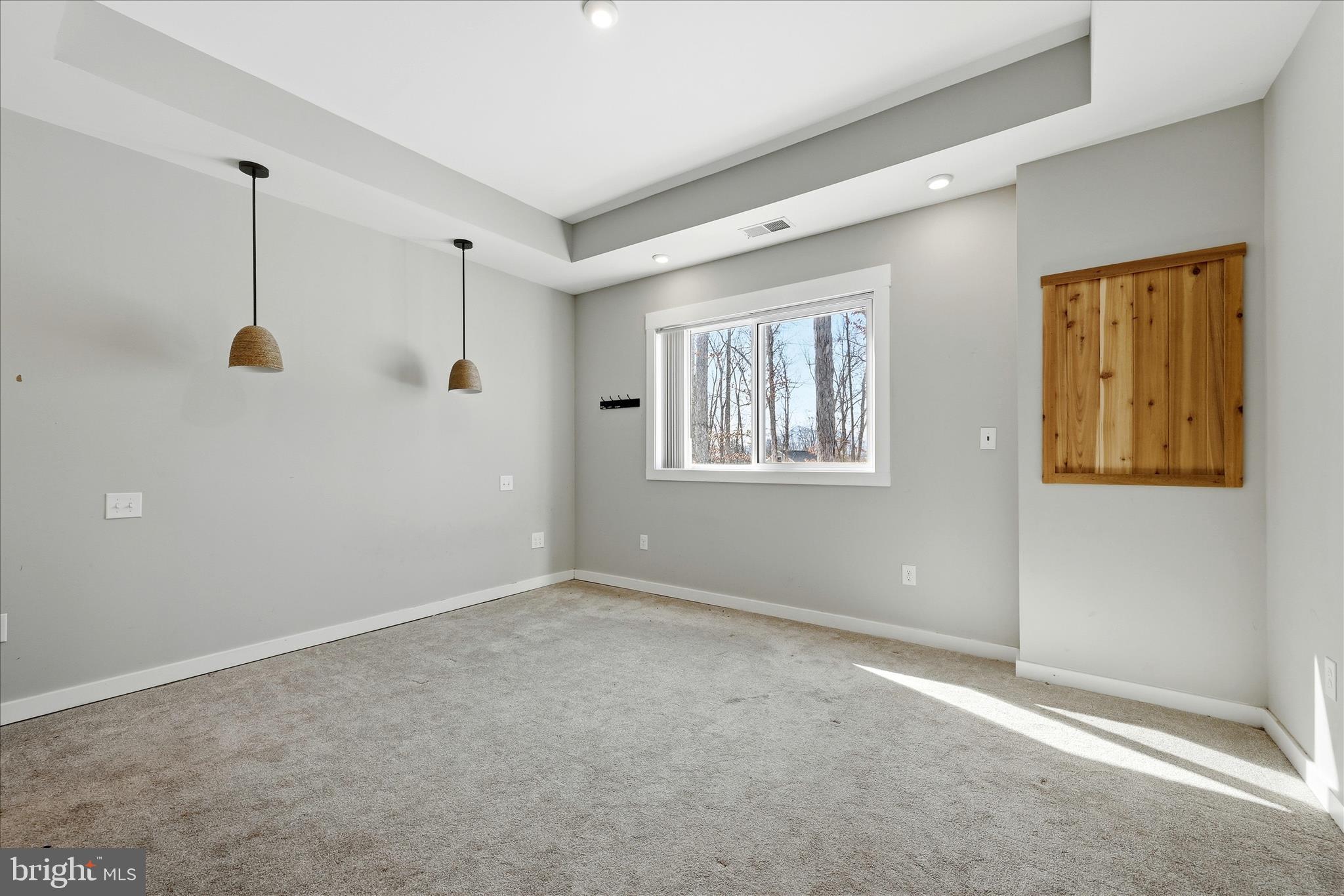 ESTATES AT LAKE JOHN - Residential