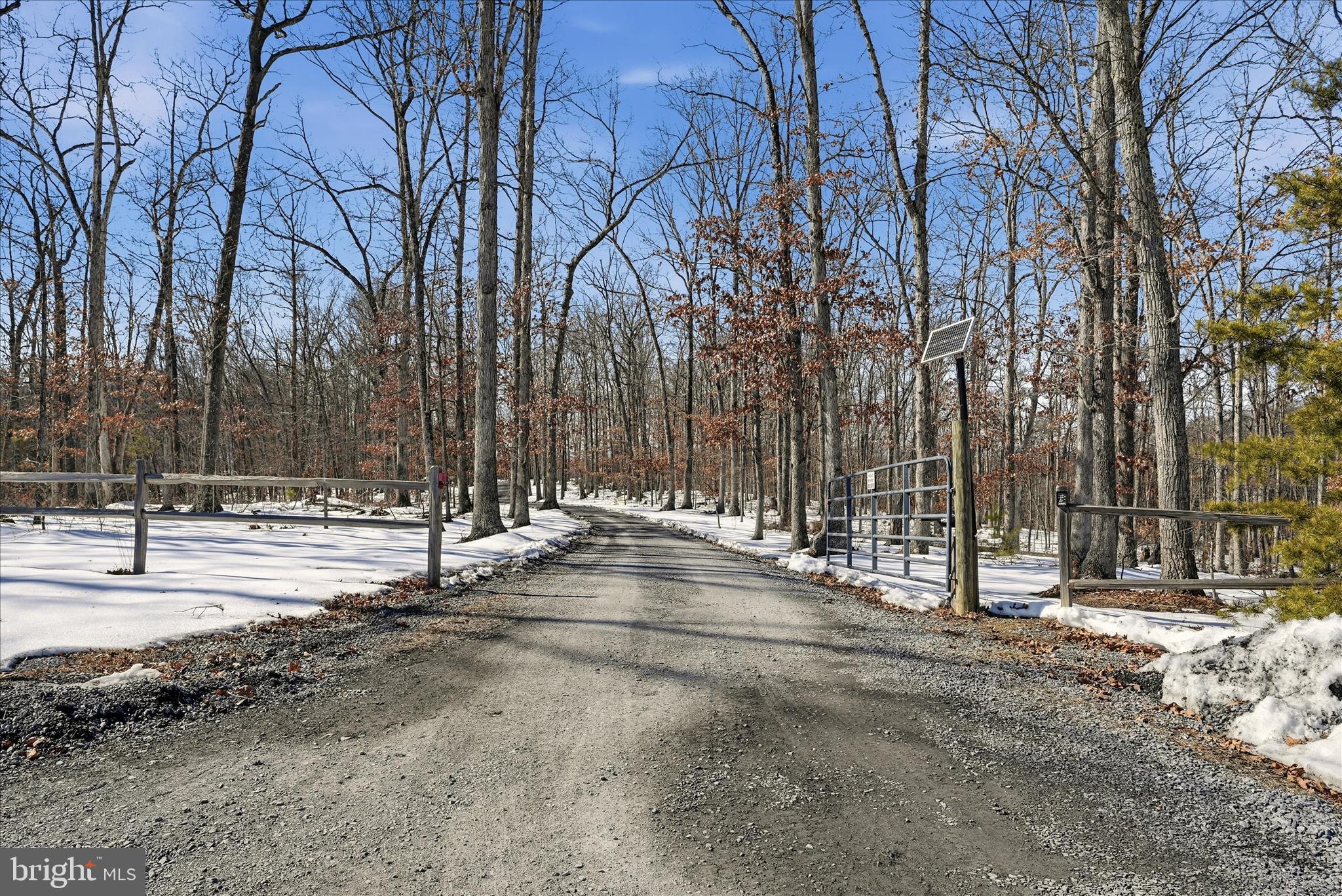 ESTATES AT LAKE JOHN - Residential