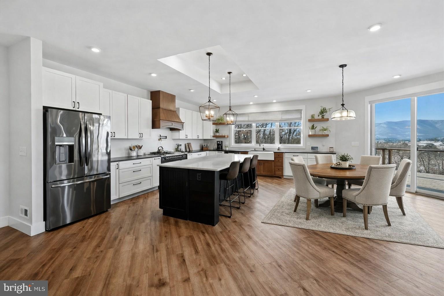 ESTATES AT LAKE JOHN - Residential