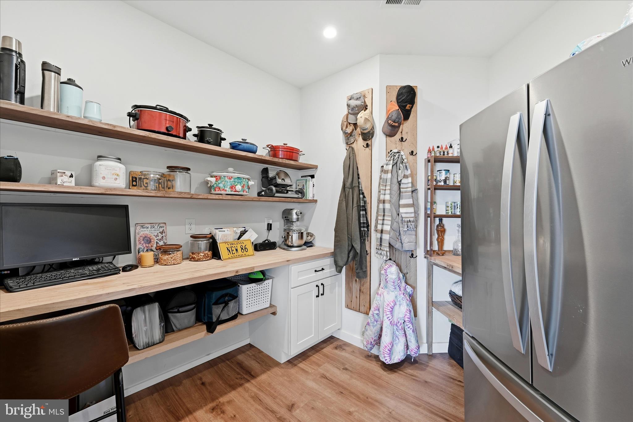 ESTATES AT LAKE JOHN - Residential