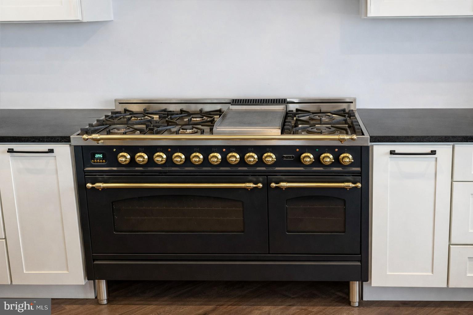 ESTATES AT LAKE JOHN - Residential