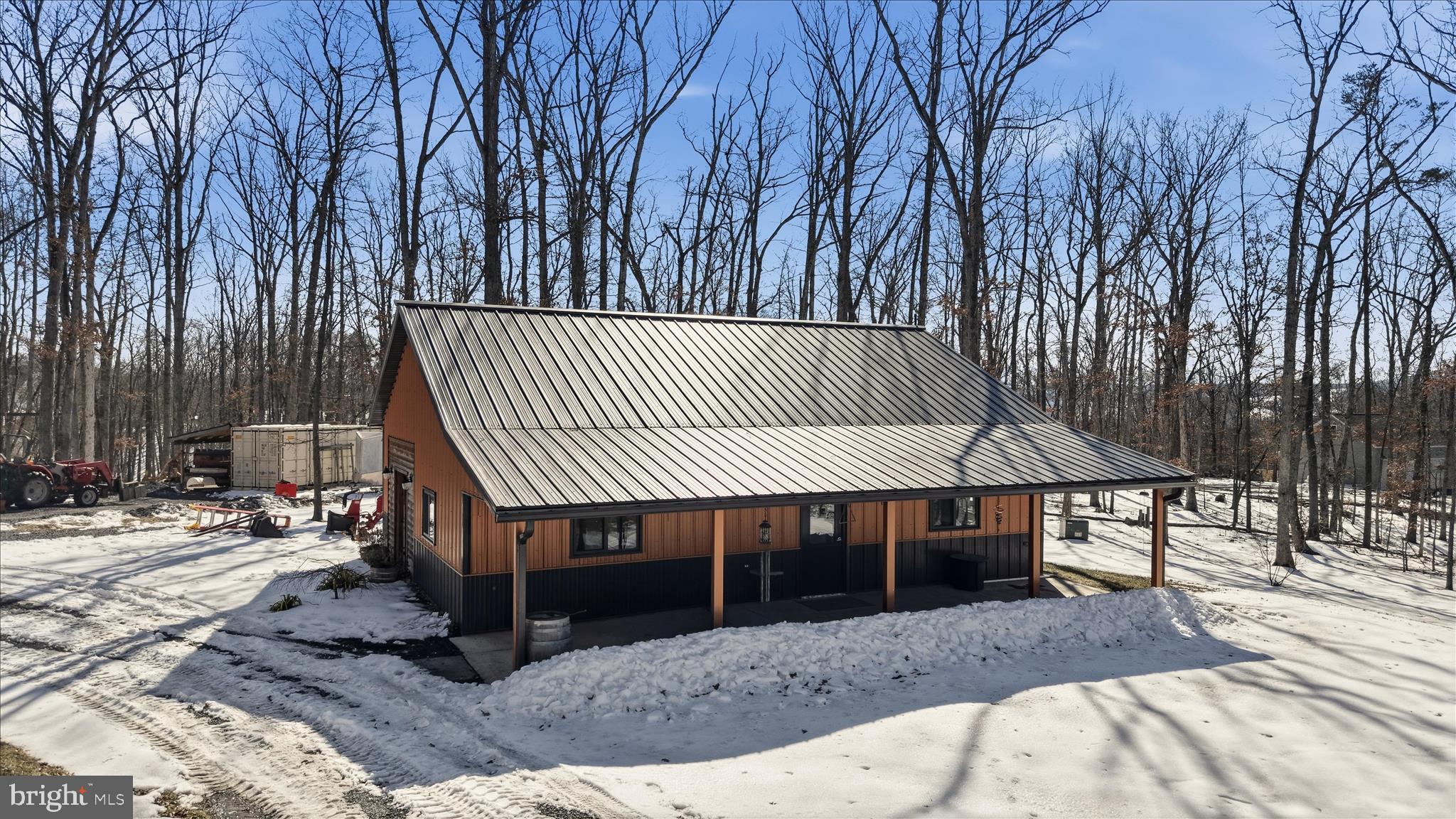 ESTATES AT LAKE JOHN - Residential