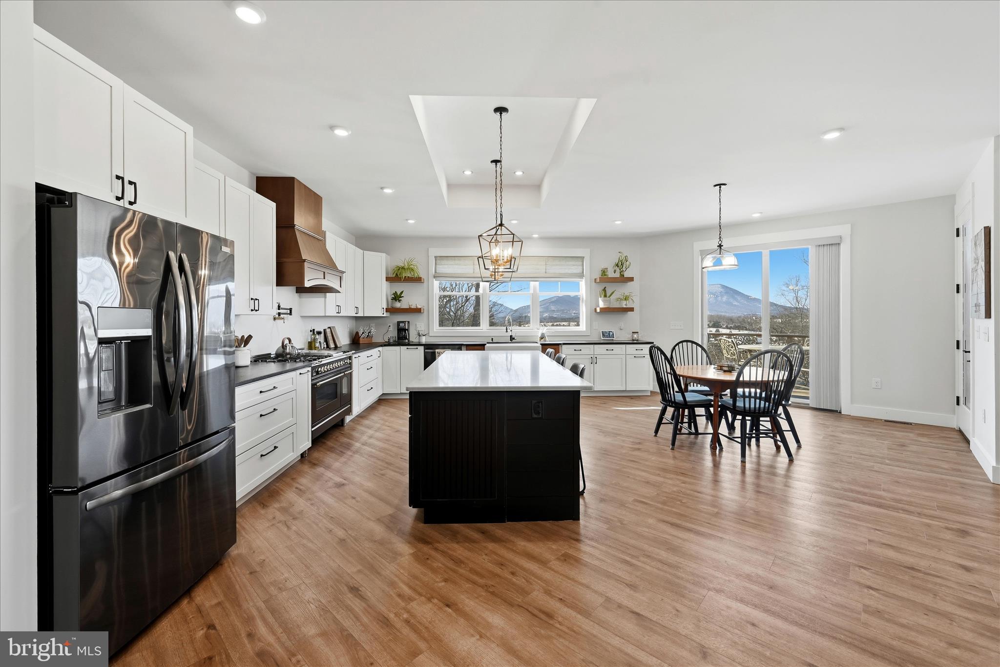 ESTATES AT LAKE JOHN - Residential