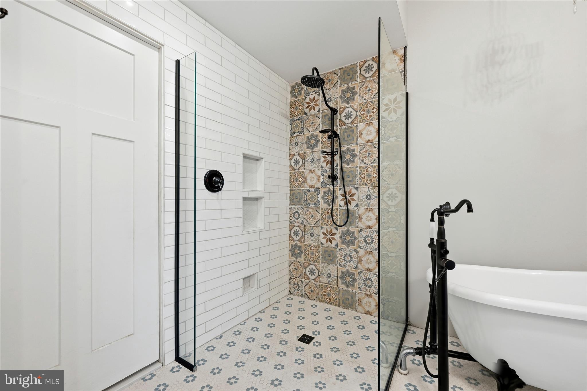 ESTATES AT LAKE JOHN - Residential