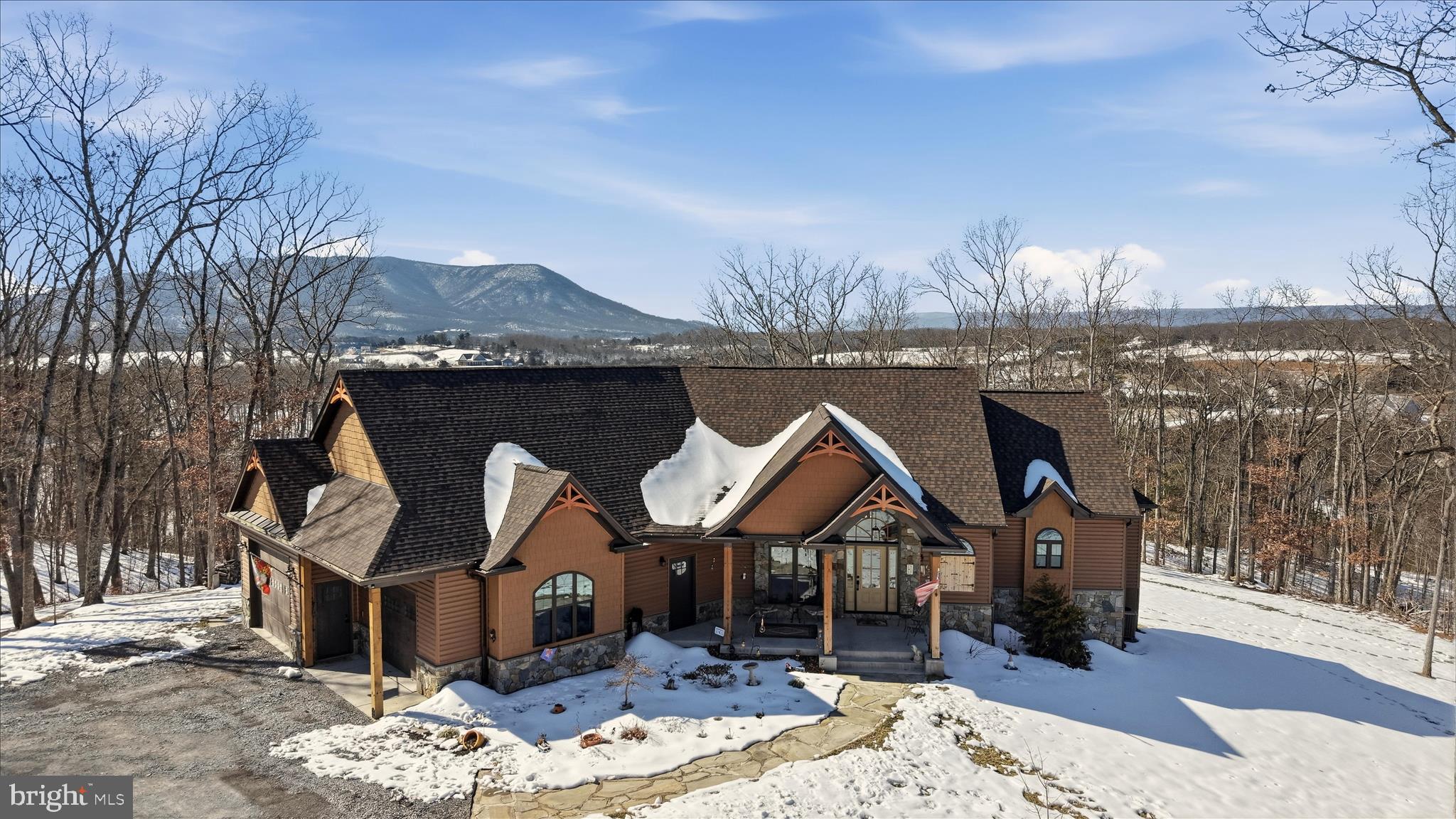 ESTATES AT LAKE JOHN - Residential