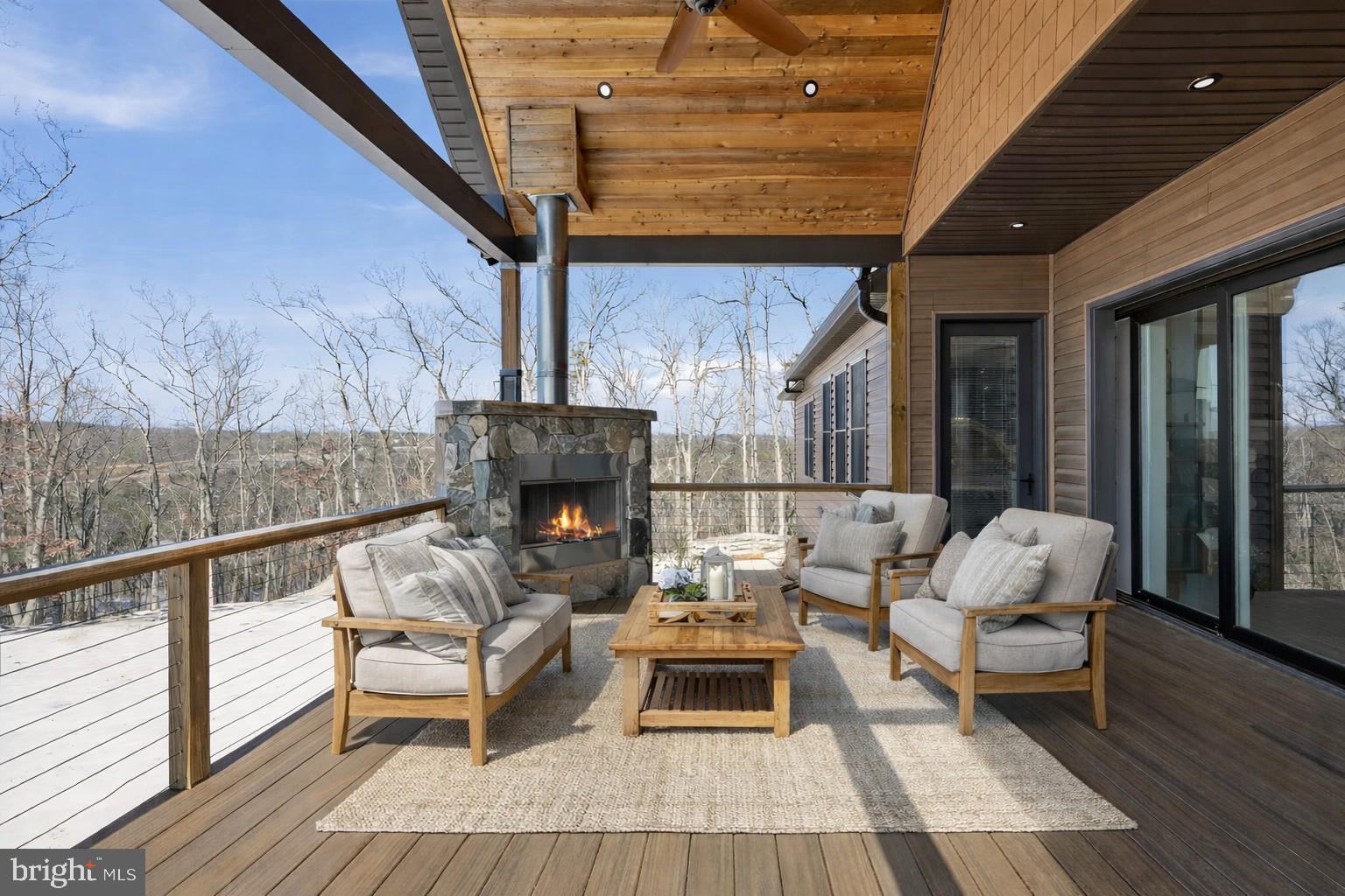 ESTATES AT LAKE JOHN - Residential