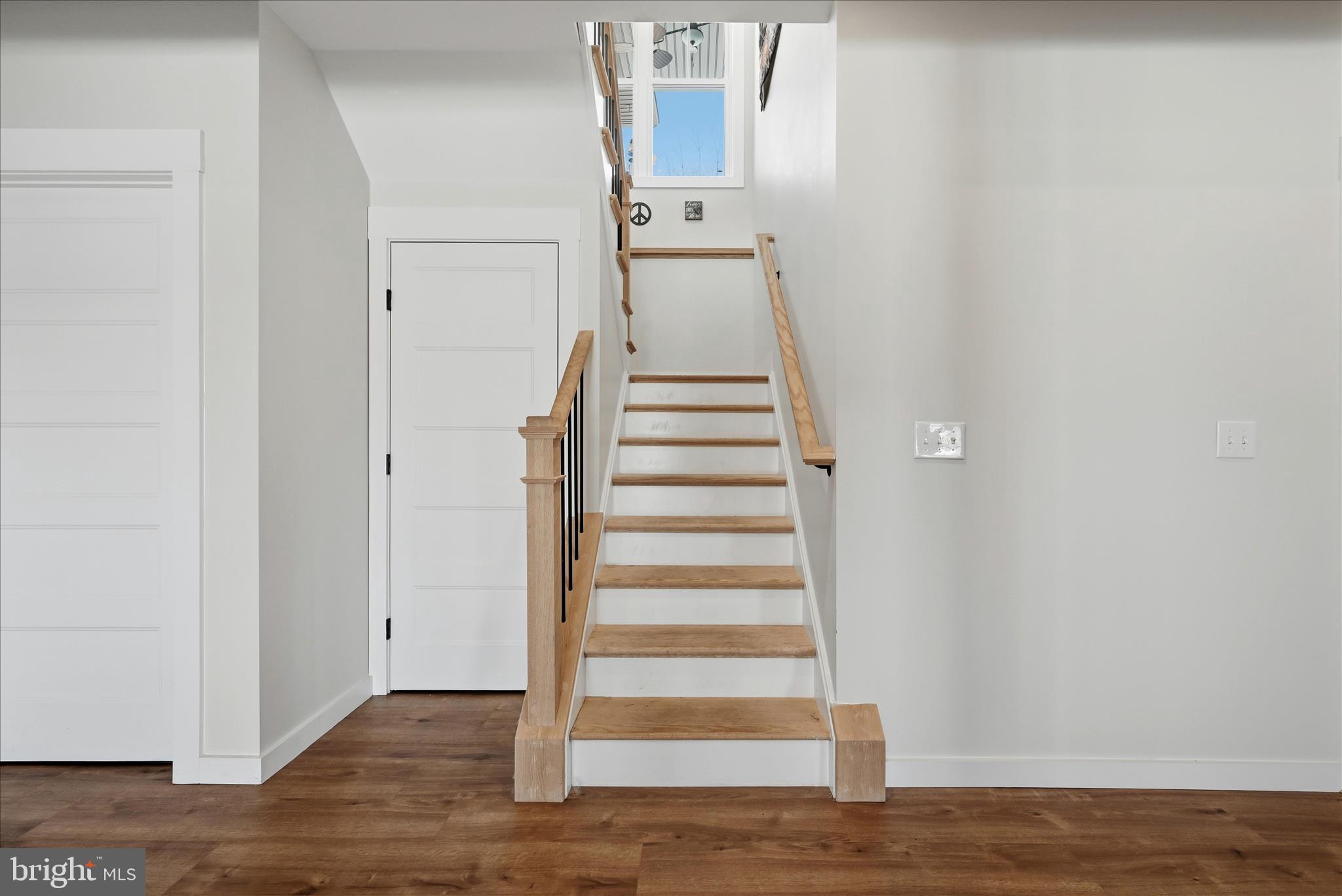 ESTATES AT LAKE JOHN - Residential