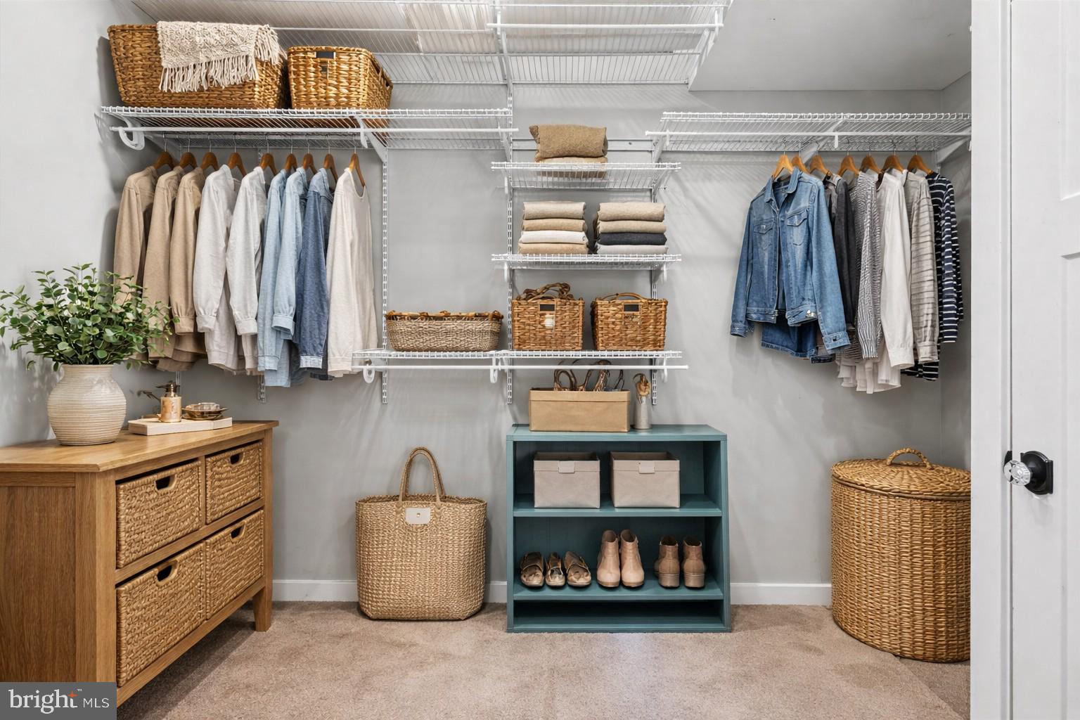 ESTATES AT LAKE JOHN - Residential