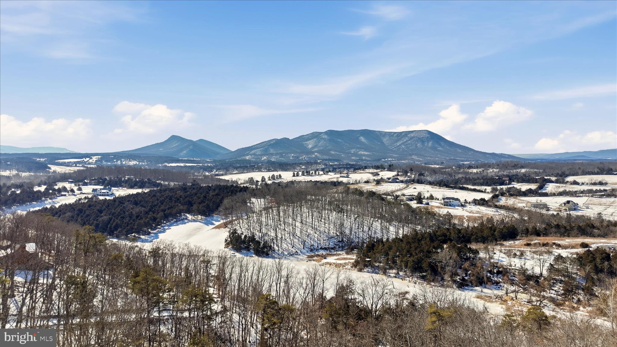 ESTATES AT LAKE JOHN - Residential