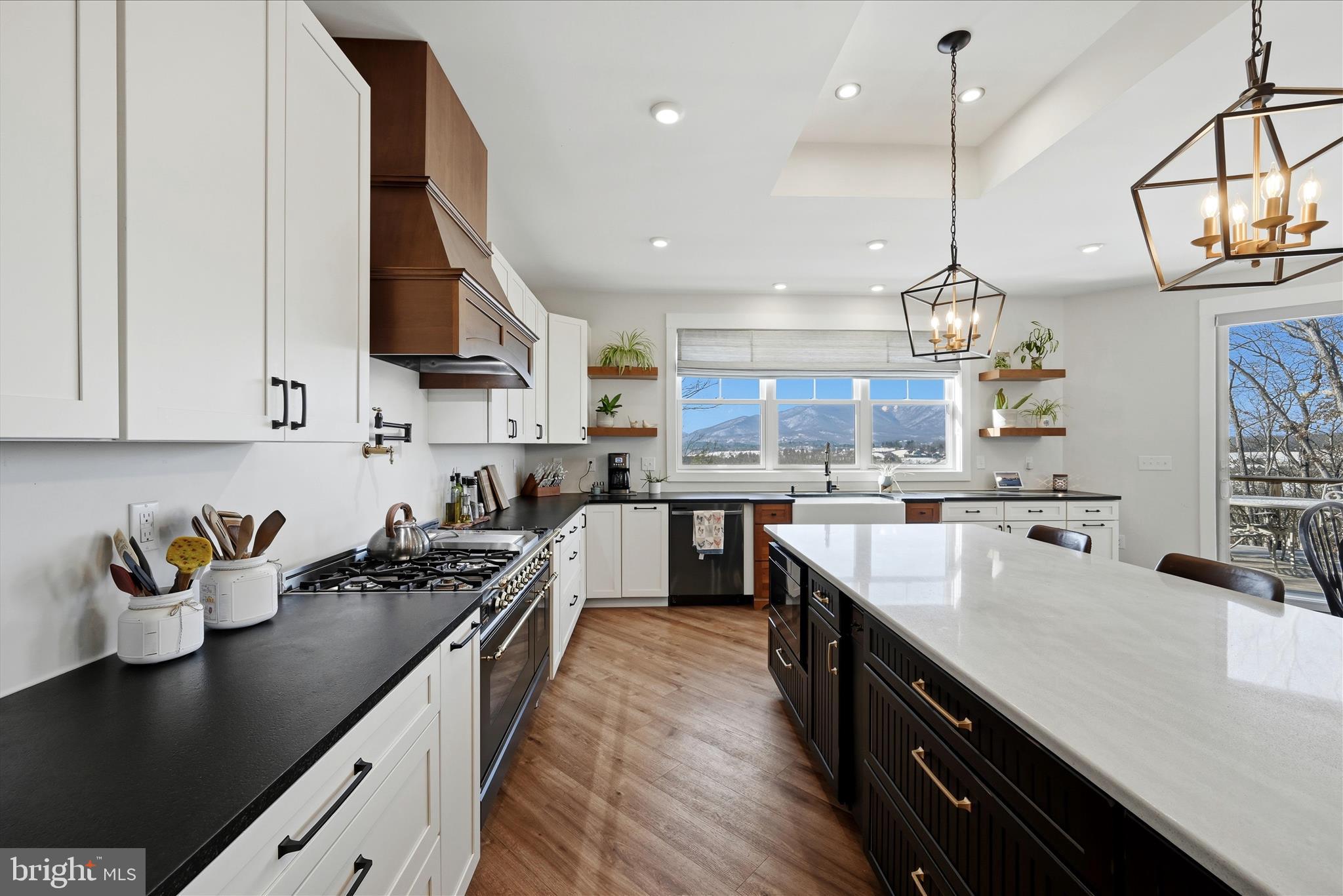 ESTATES AT LAKE JOHN - Residential