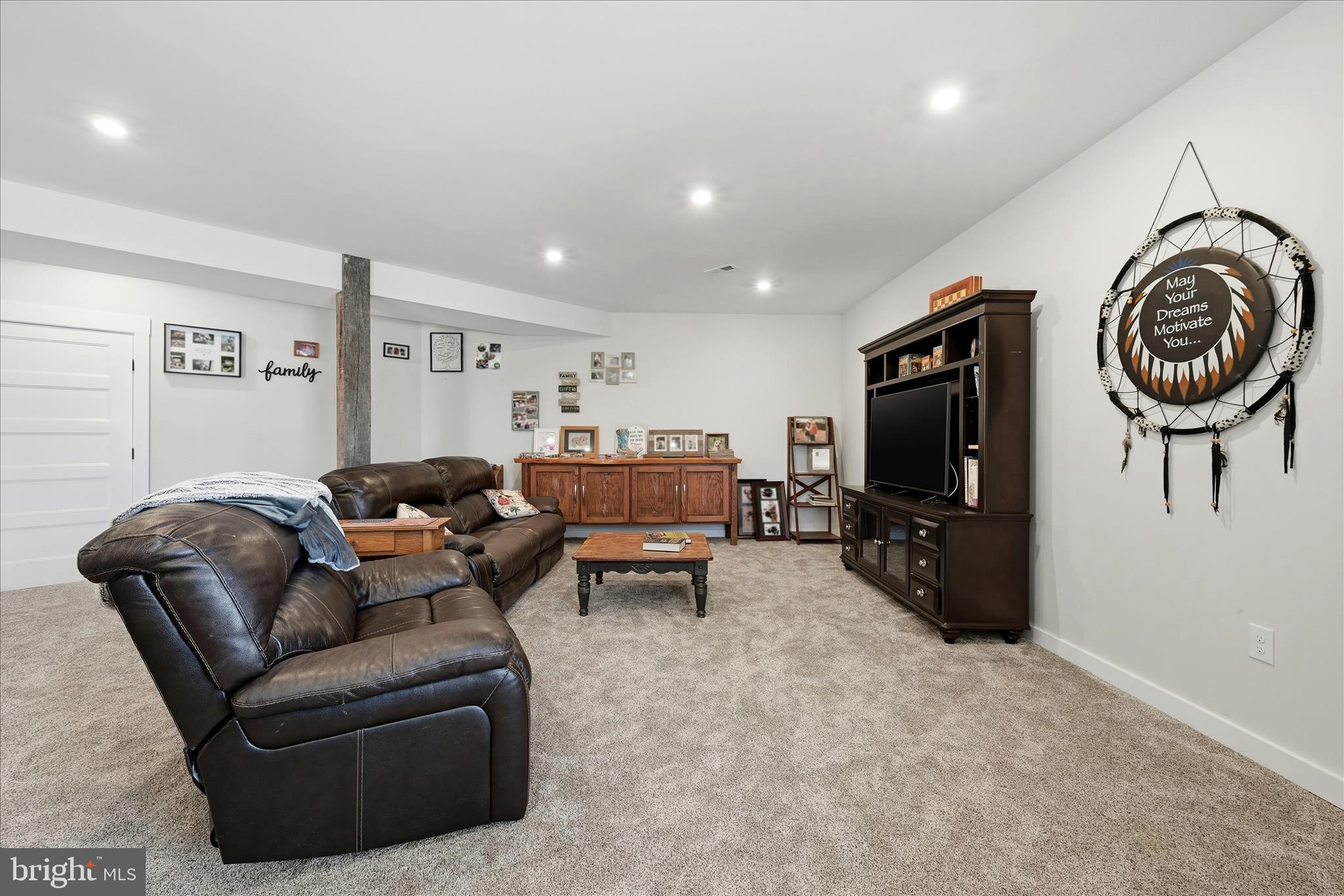 ESTATES AT LAKE JOHN - Residential